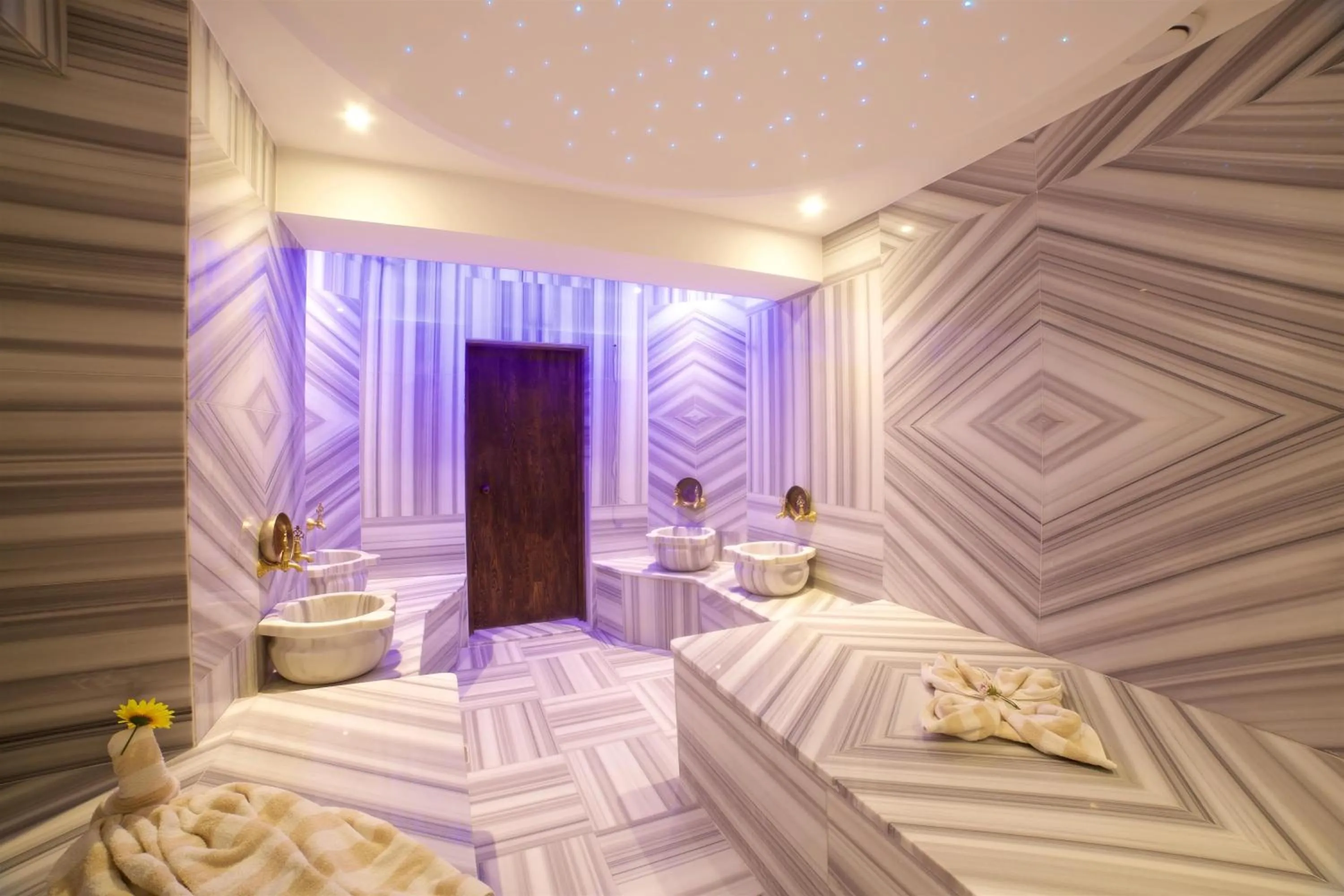 Spa and wellness centre/facilities, Bed in SORRISO HOTEL DUE