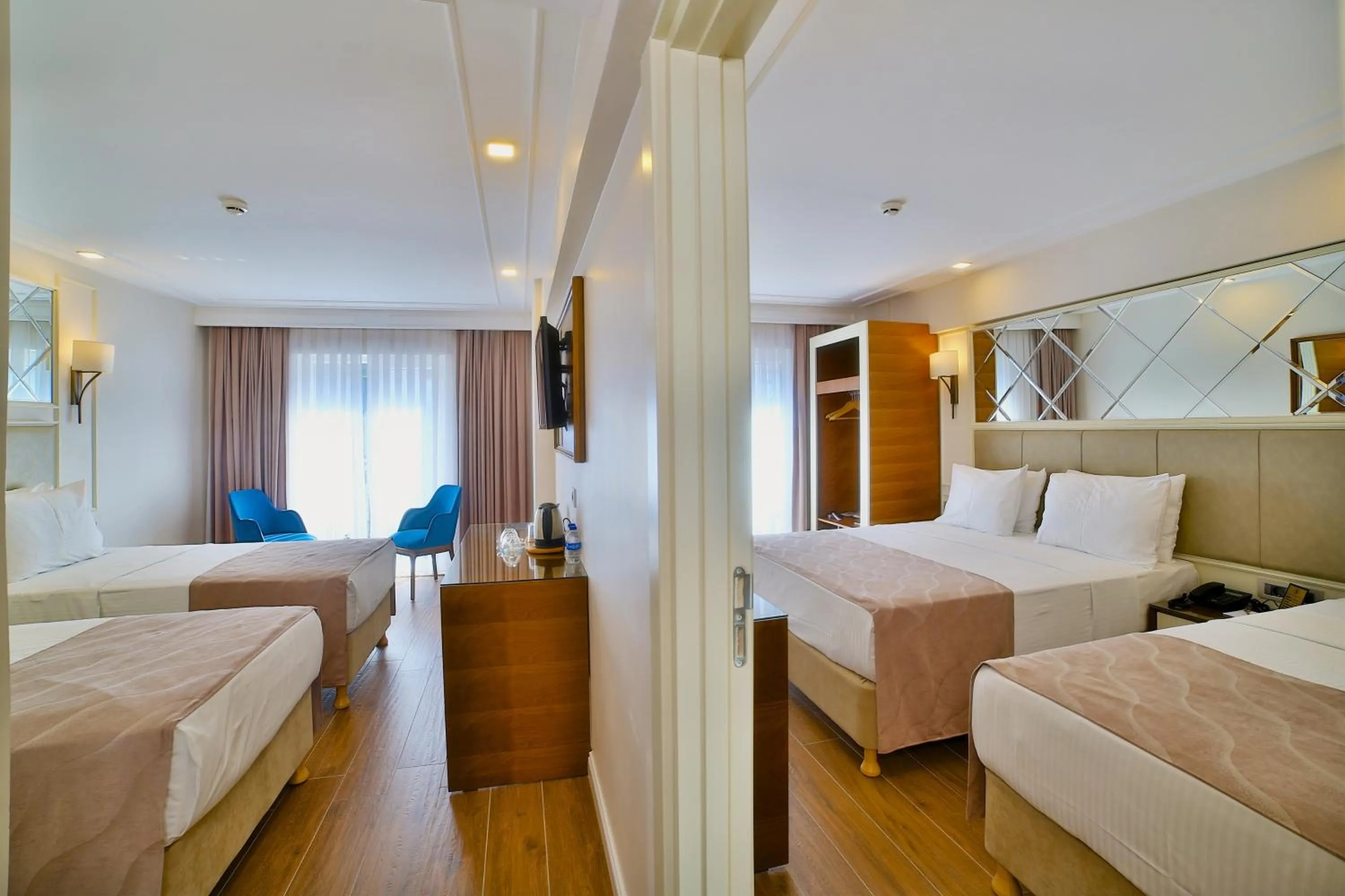 Bed in SORRISO HOTEL DUE