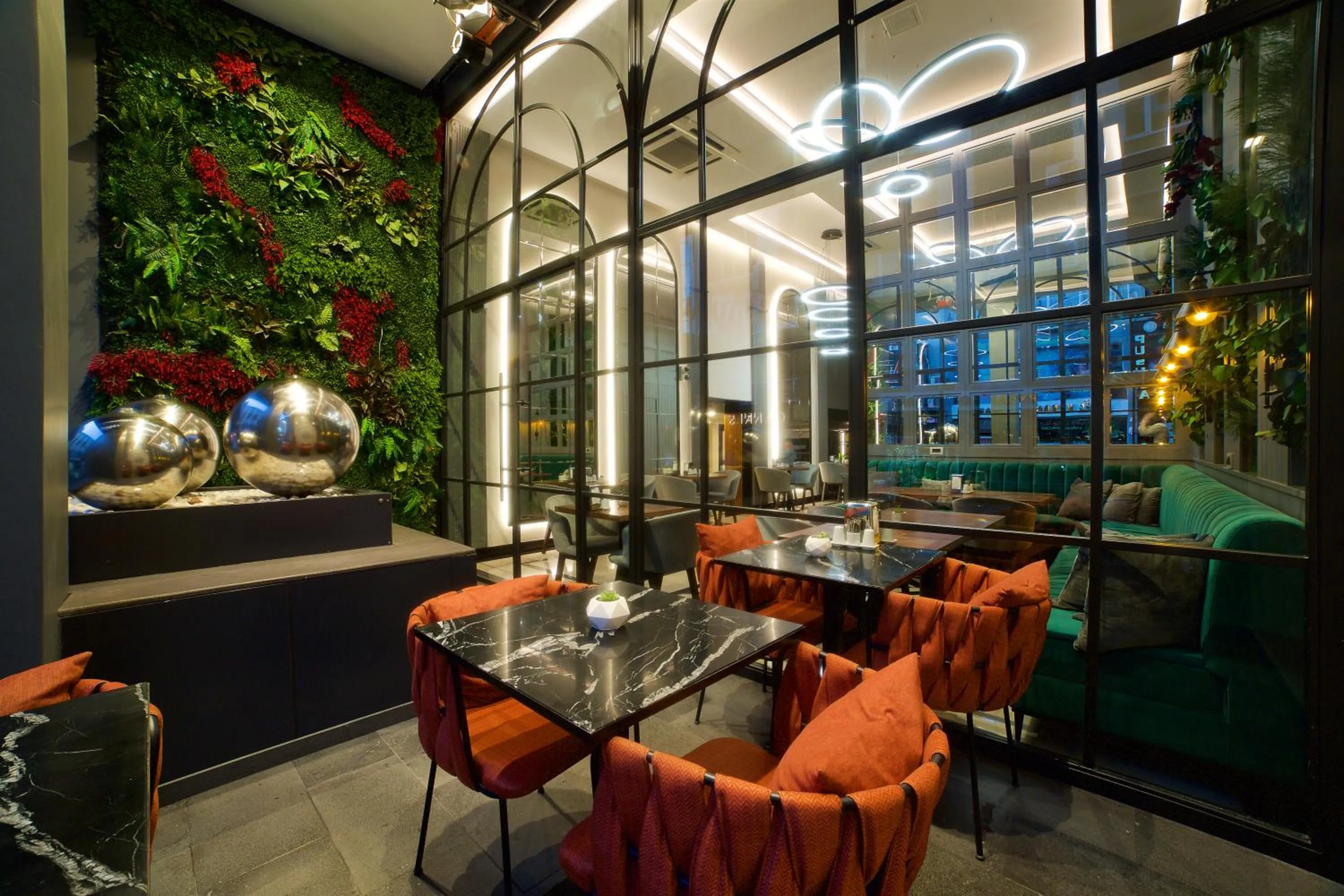 Lobby or reception in SORRISO HOTEL DUE