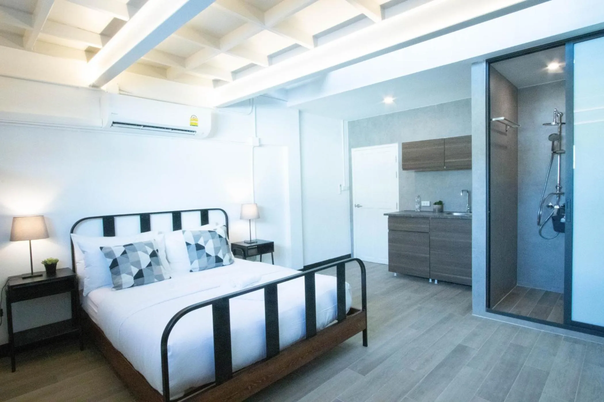 Bed in Airee Premier Residence