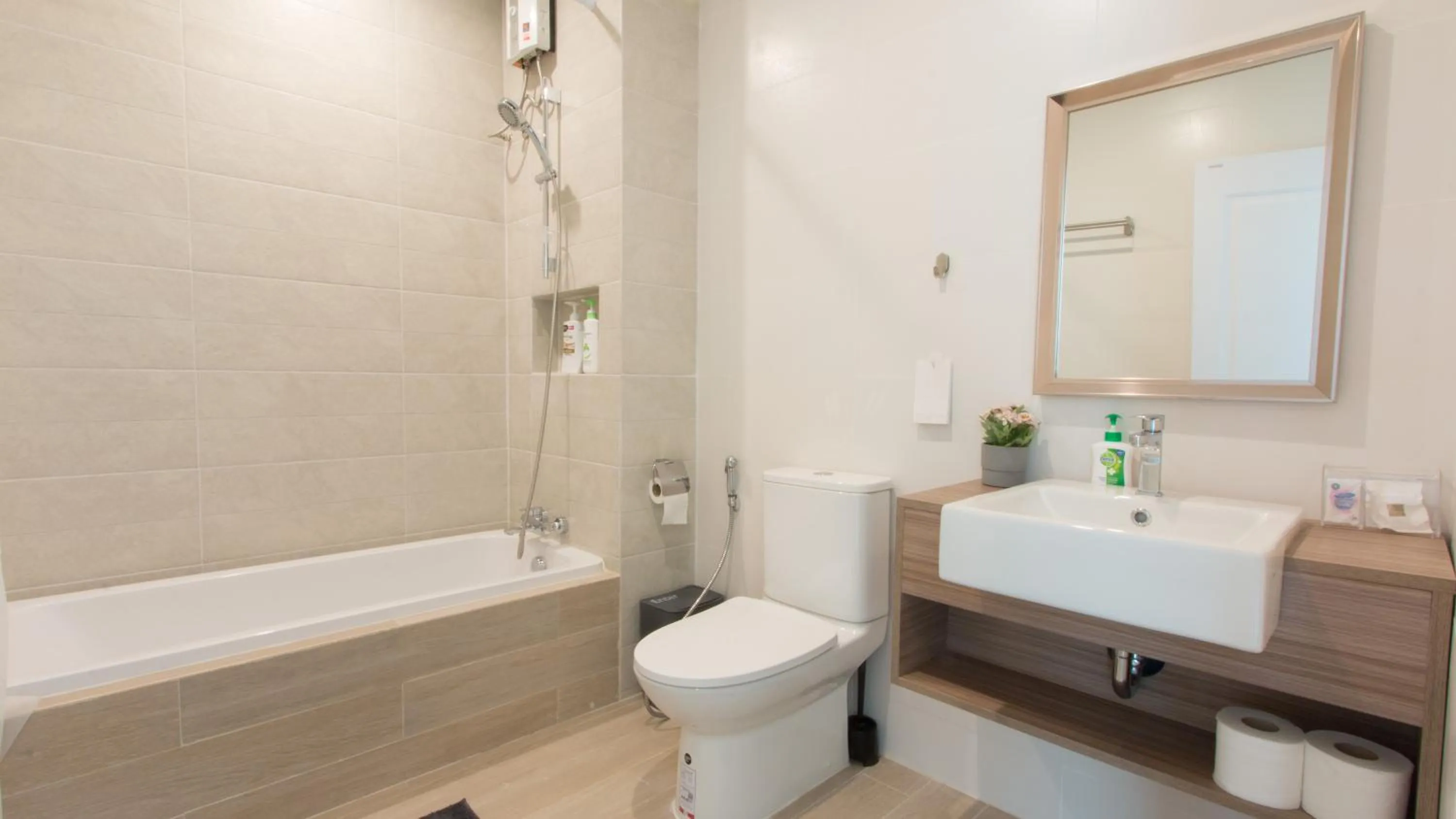 Bathroom in Airee Premier Residence
