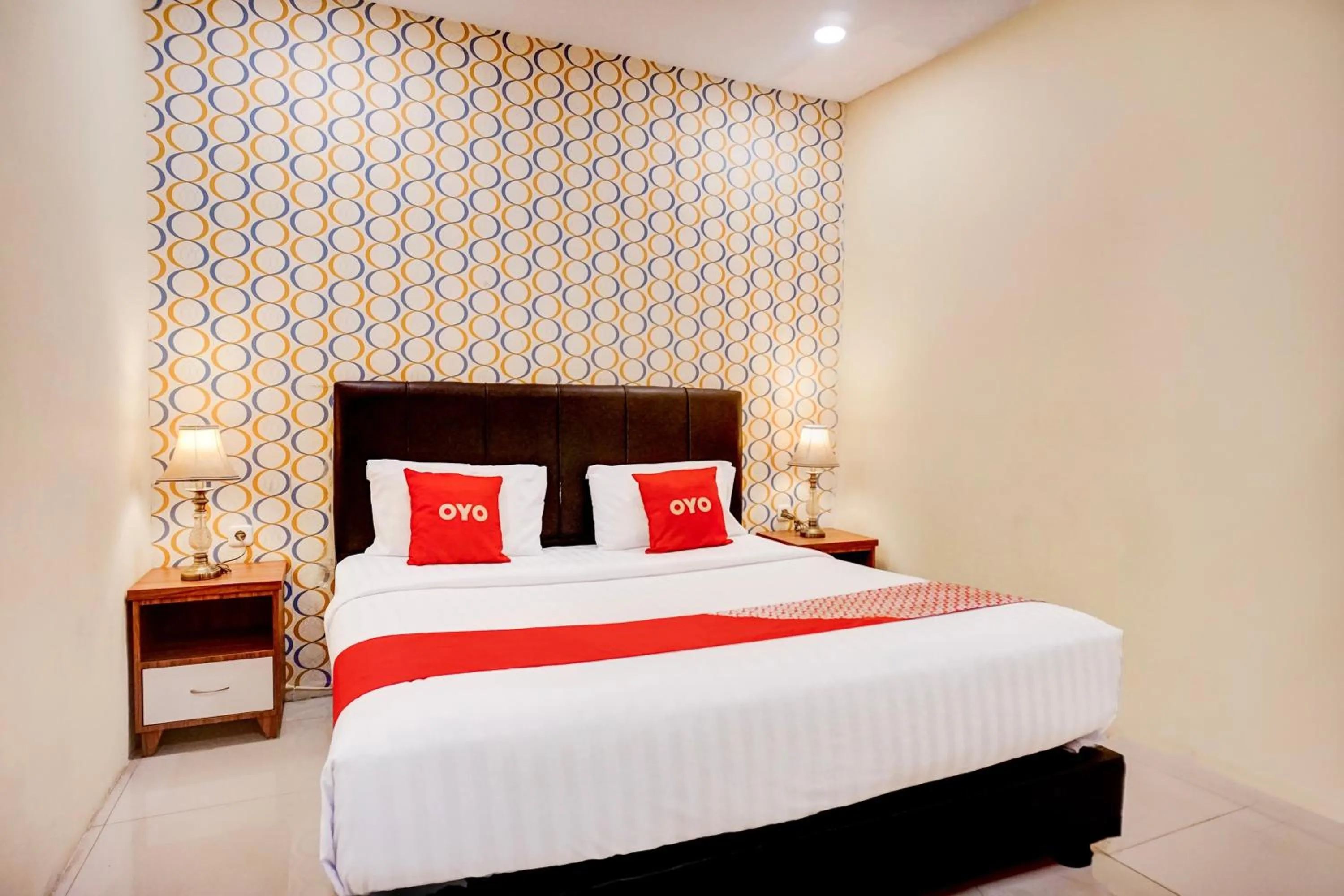 Bedroom, Bed in Hotel O Medan City Near Sun Plaza Formerly Residence Anugrah