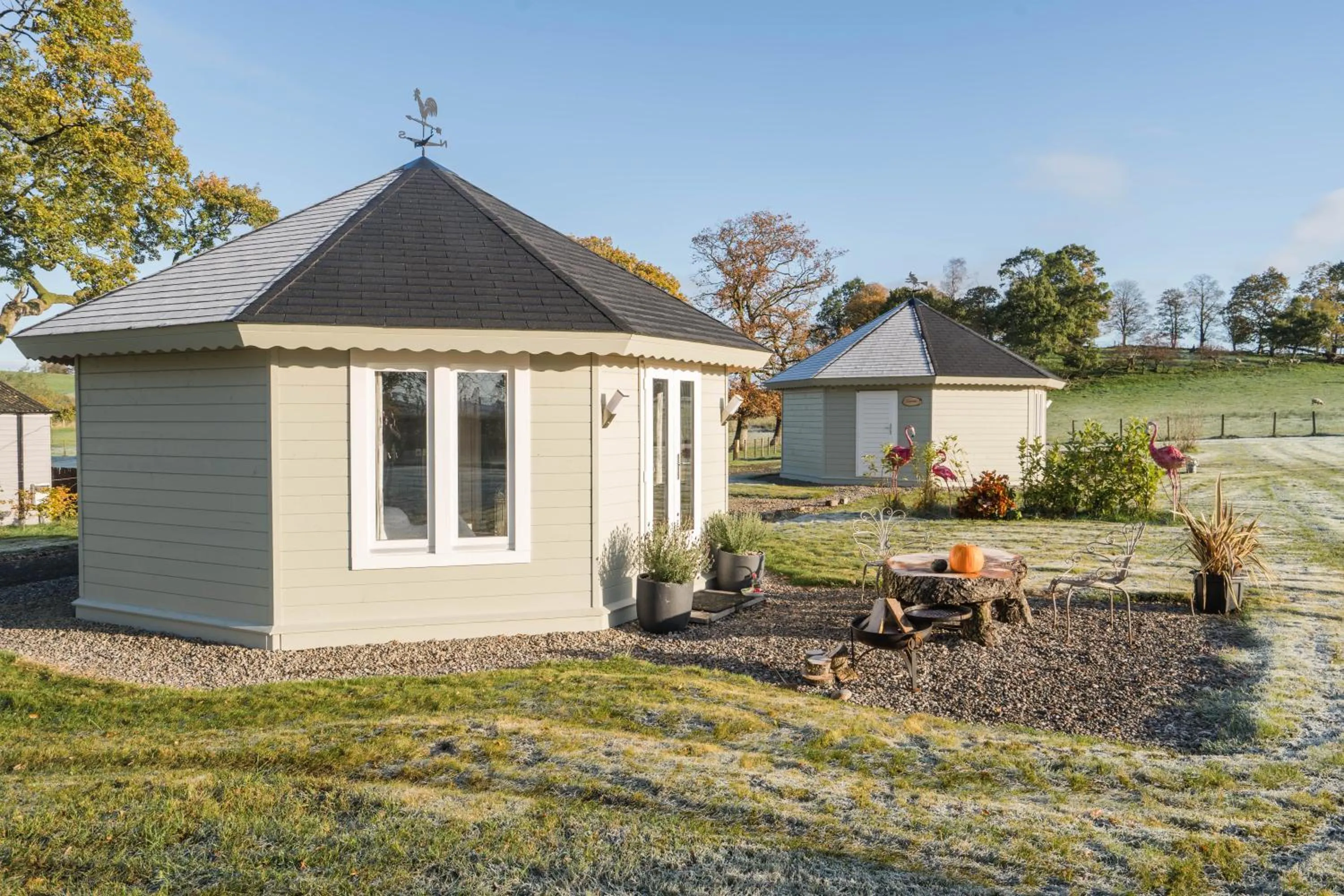 Property building in Dunroamin Lodges