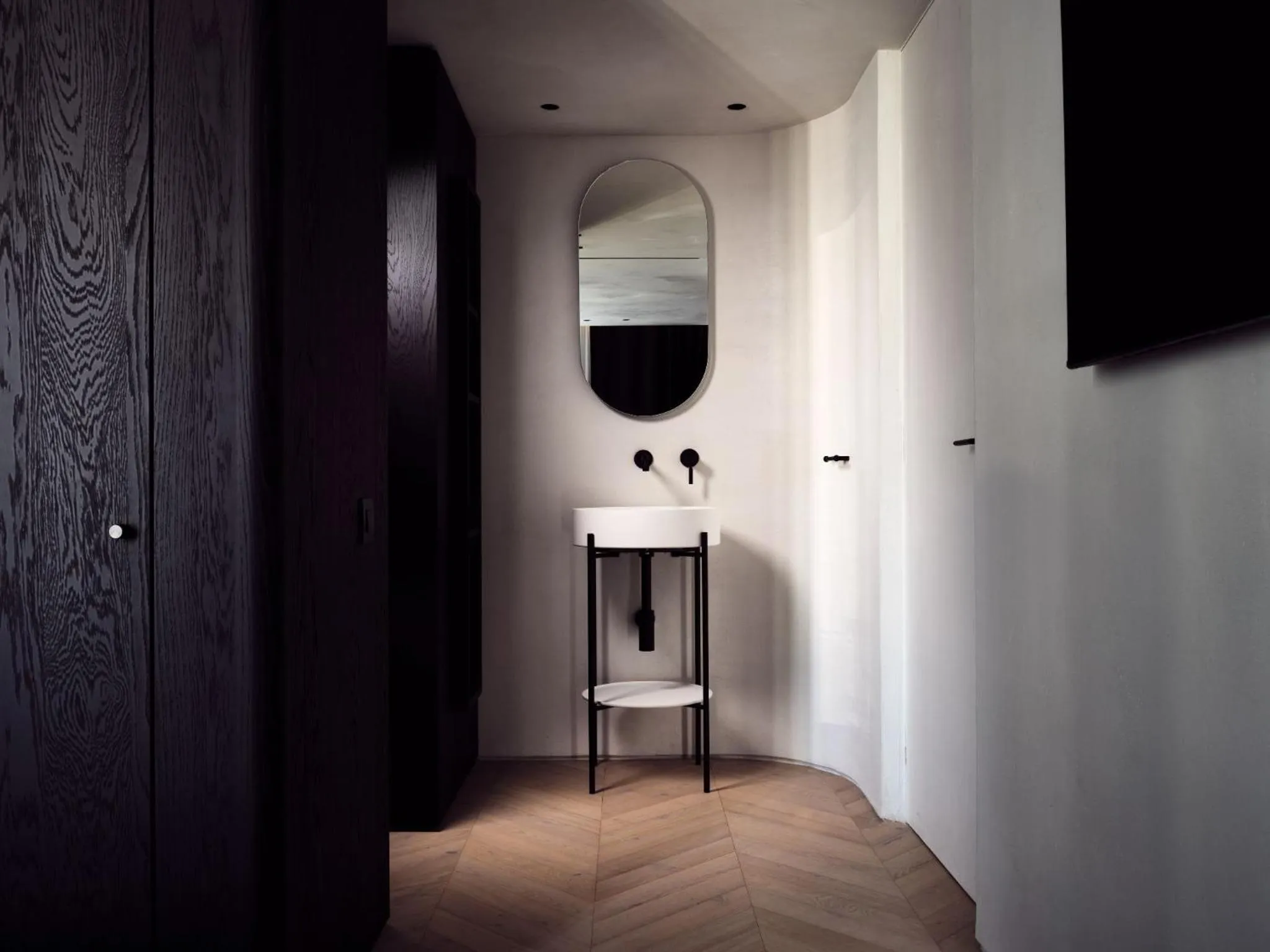 Decorative detail in Urban Stripes Athens