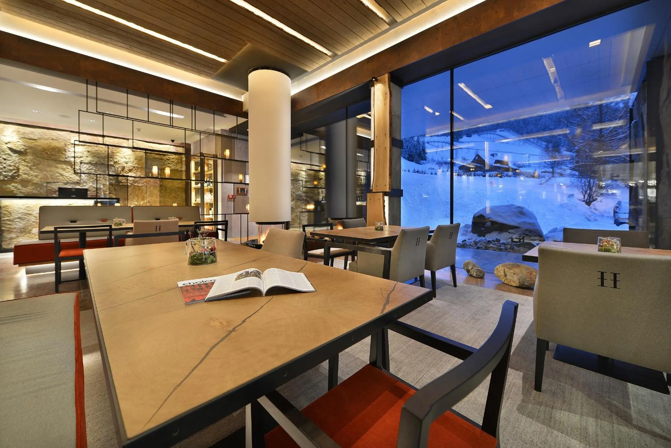 Restaurant/places to eat in Grand Hotel Hradec