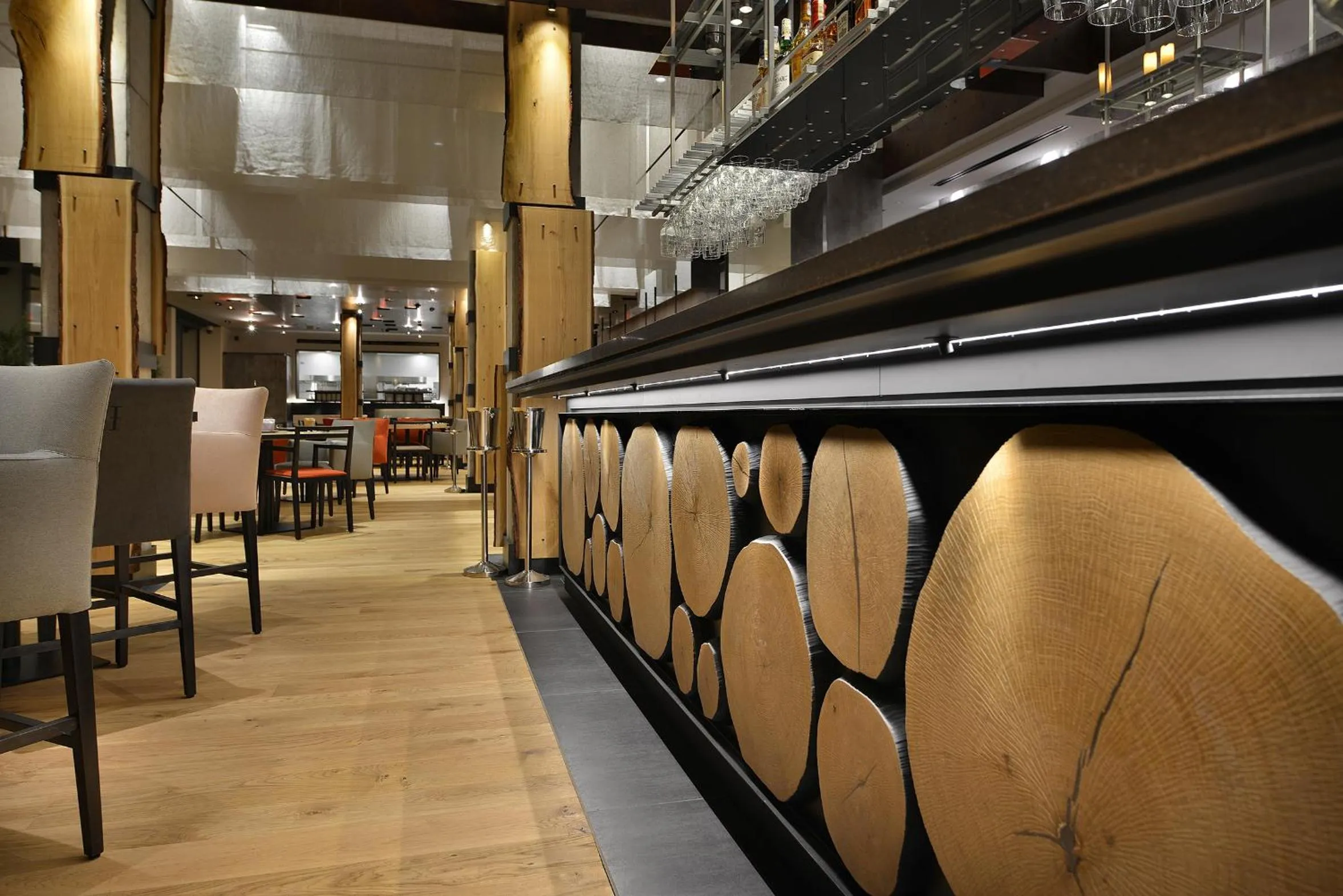 Restaurant/places to eat in Grand Hotel Hradec