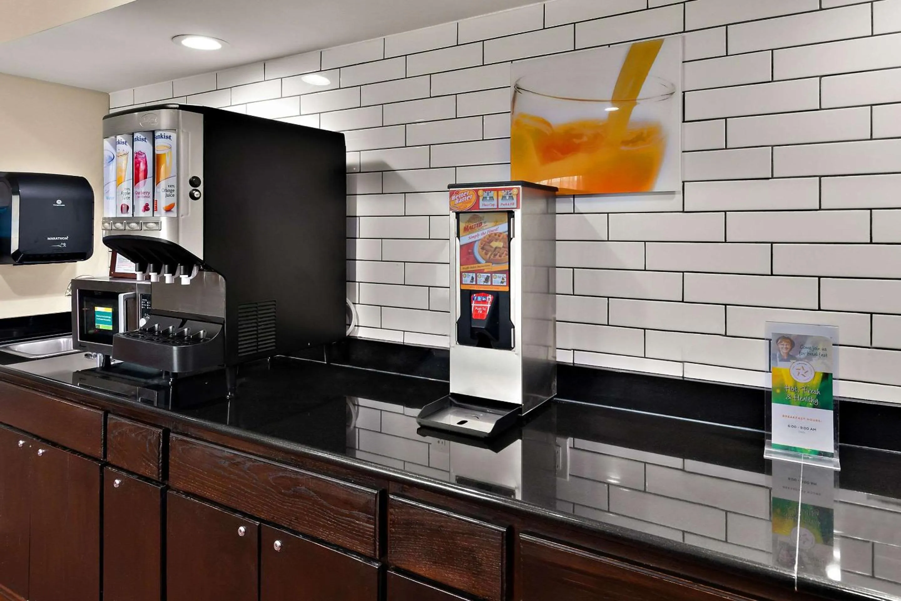 Breakfast in Quality Inn Memphis Northeast near I-40