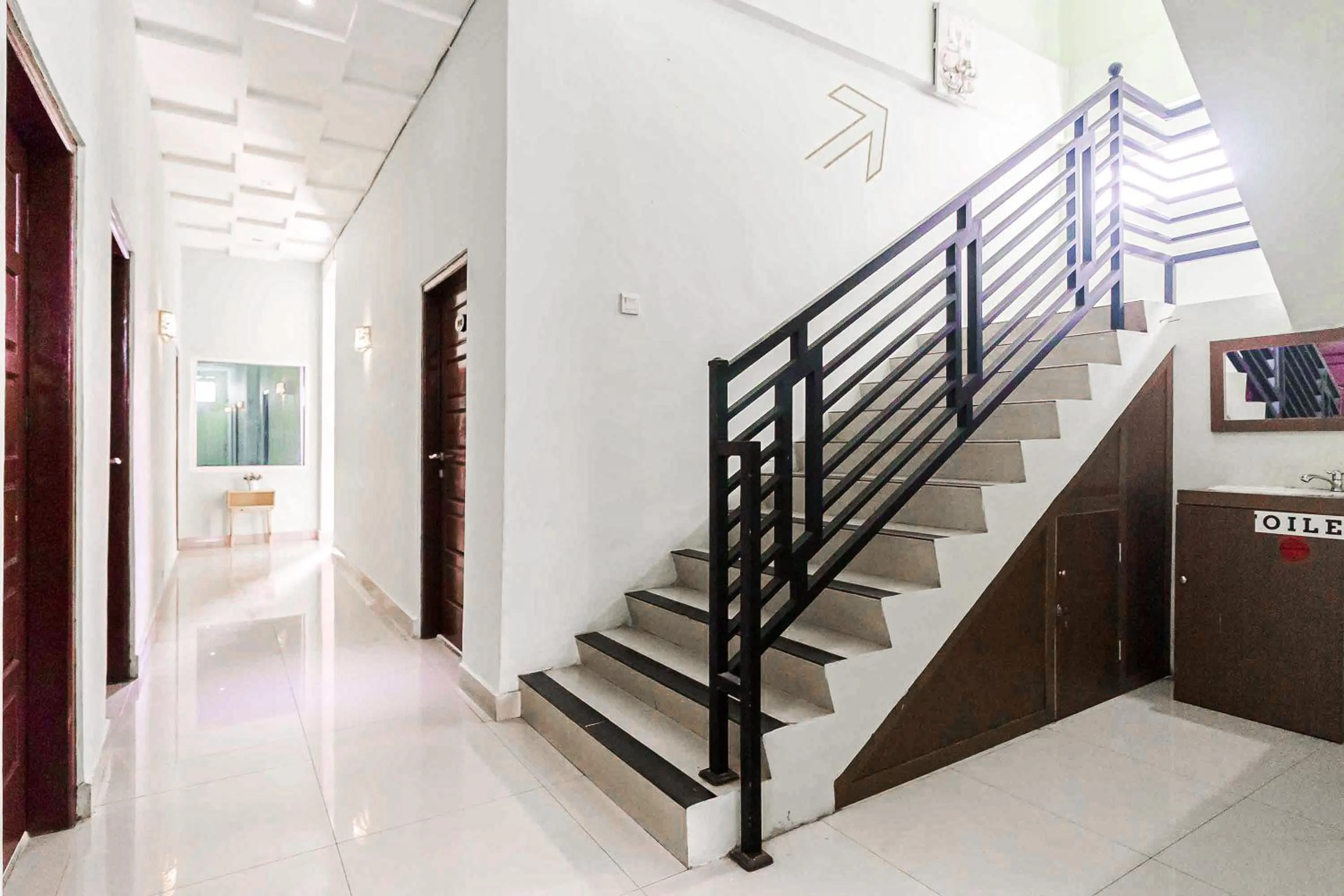 Property building in RedDoorz Syariah Near Jam Gadang Bukit tinggi 2