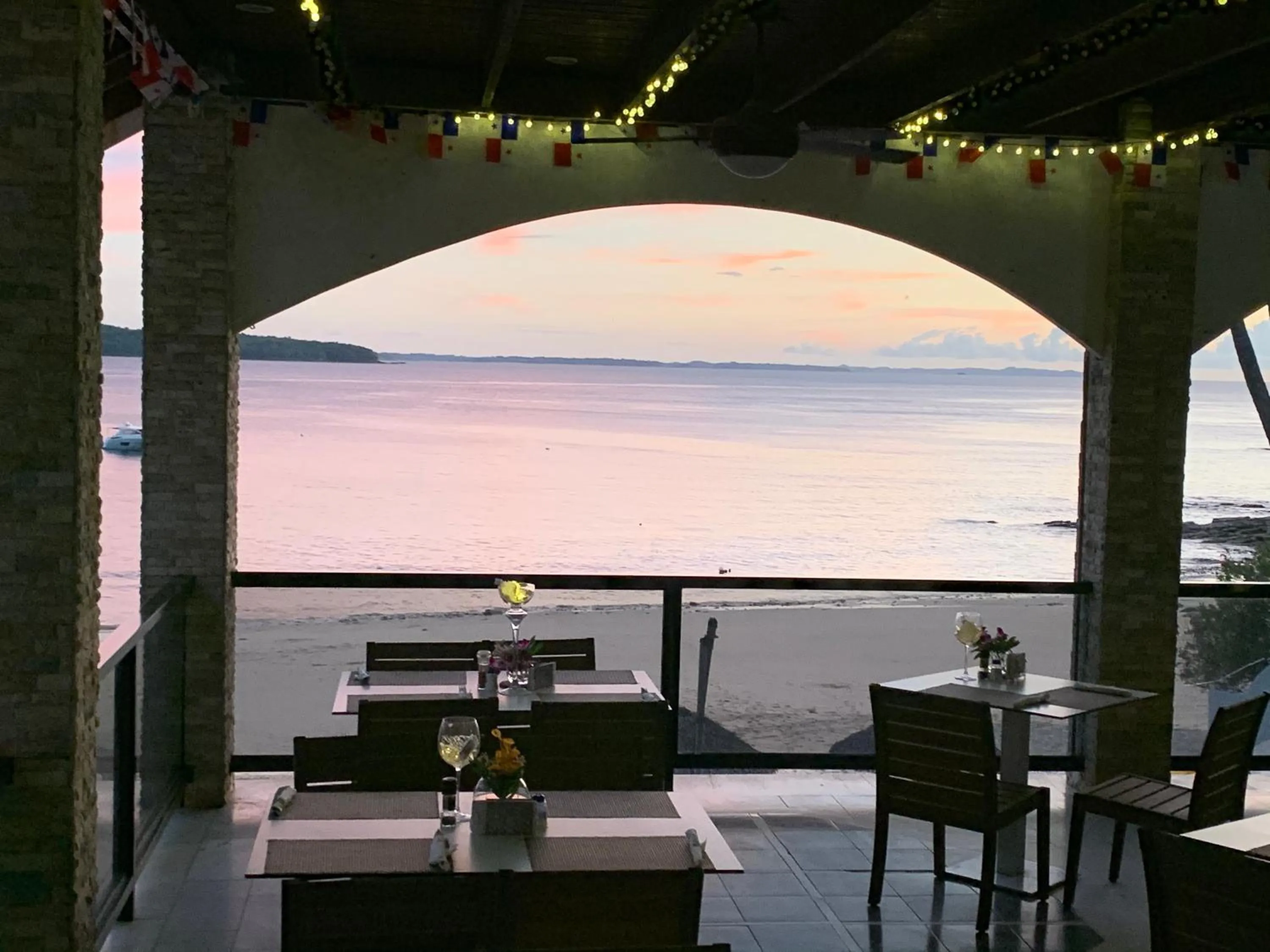 Restaurant/places to eat in Mar Y Oro