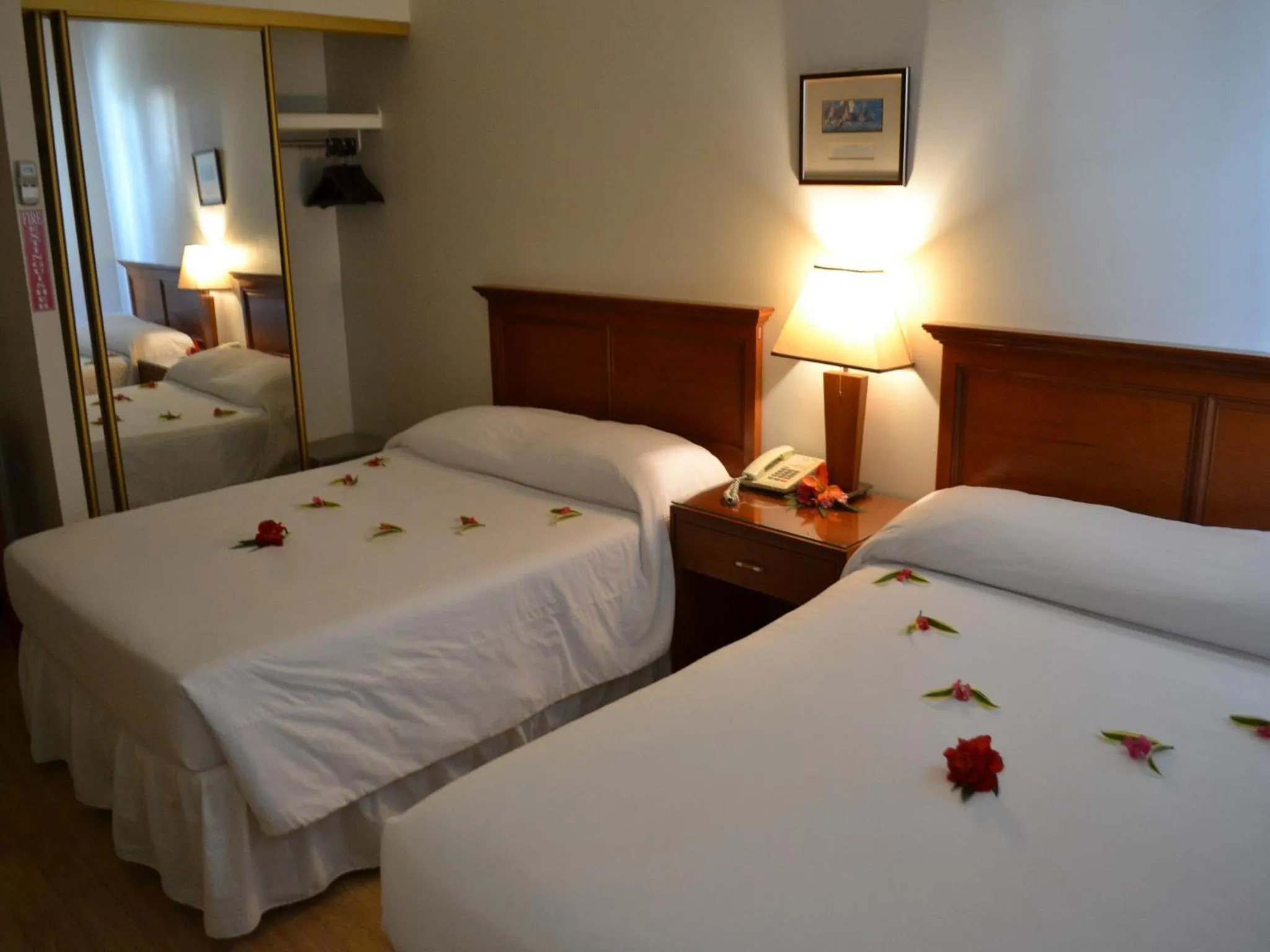 Bedroom, Bed in West Plaza Malakal