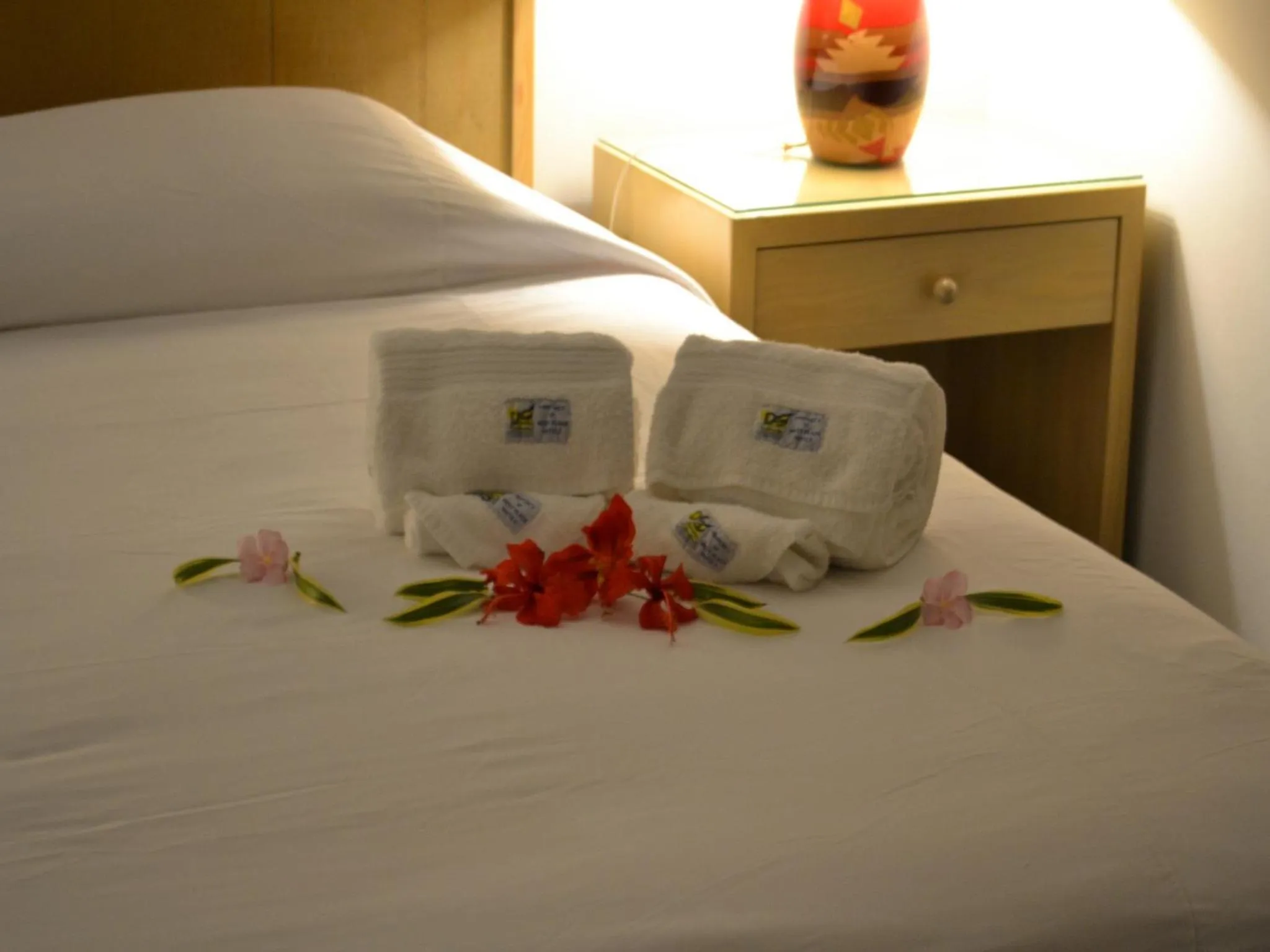 Bedroom, Bed in West Plaza Desekel