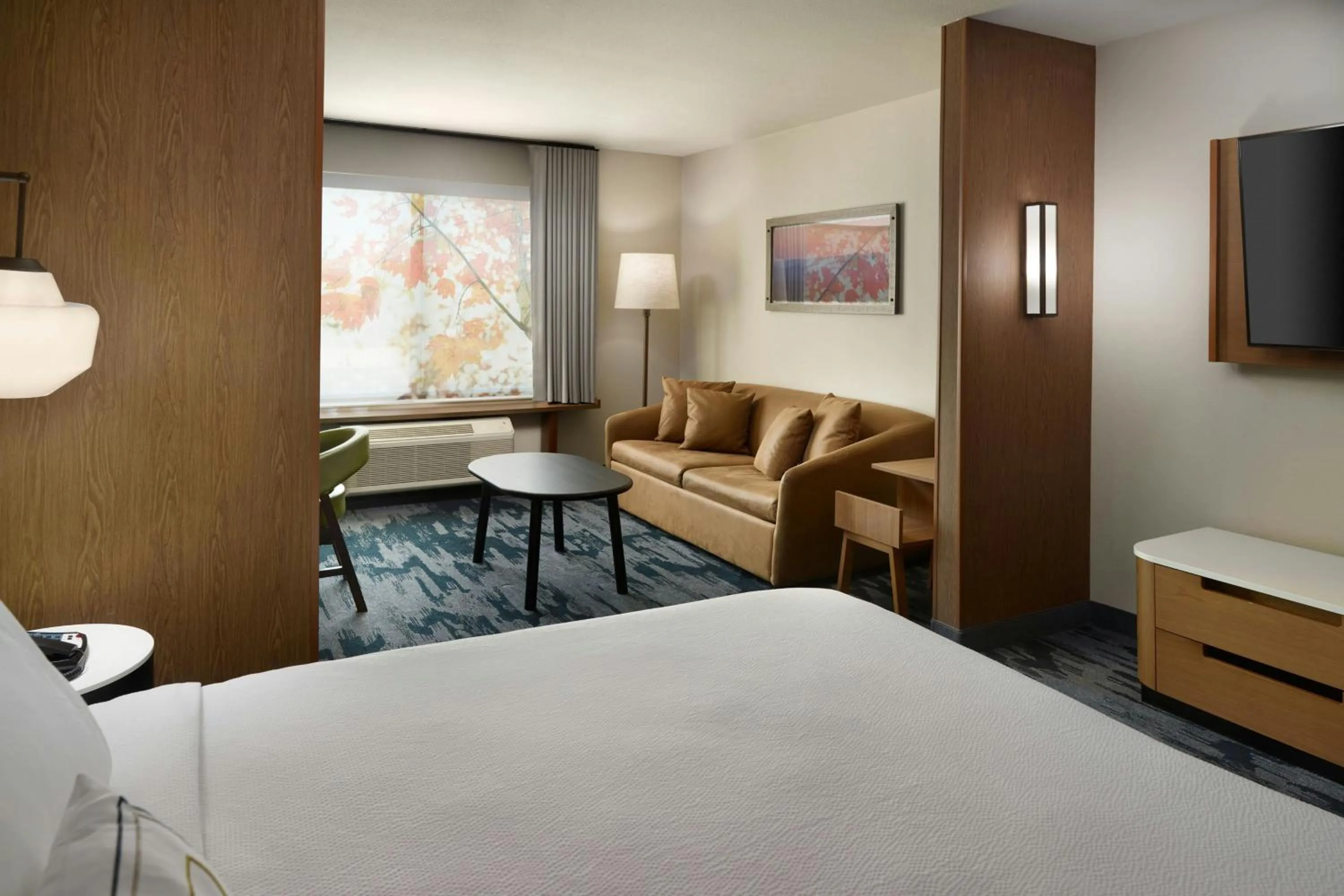 Photo of the whole room, Bed in Fairfield Inn & Suites Locust Grove I-75 South