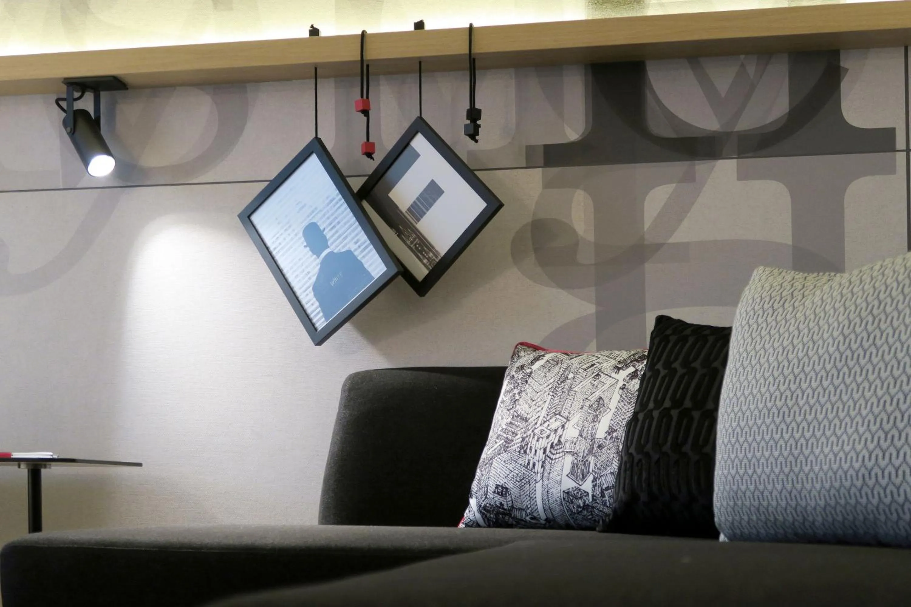 Photo of the whole room in Frankfurt Airport Marriott Hotel