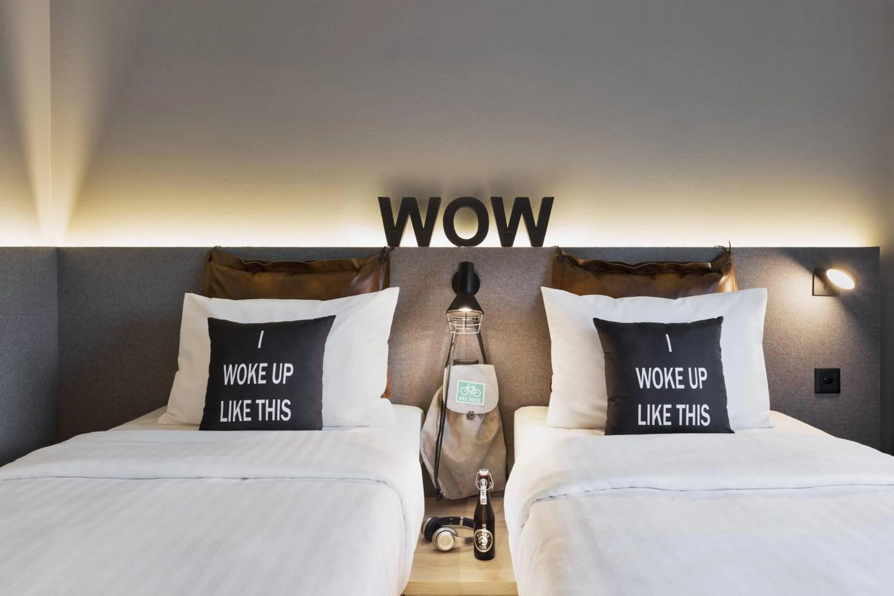 Photo of the whole room, Bed in Moxy Lausanne City