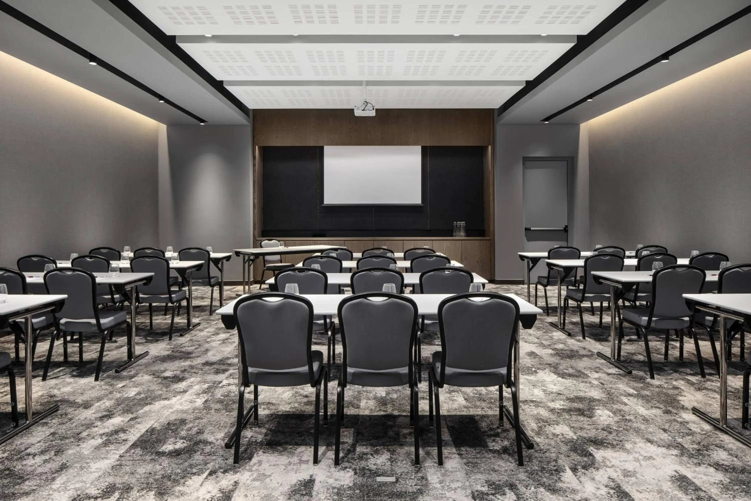 Meeting/conference room in Marriott Executive Apartments Johannesburg, Melrose Arch
