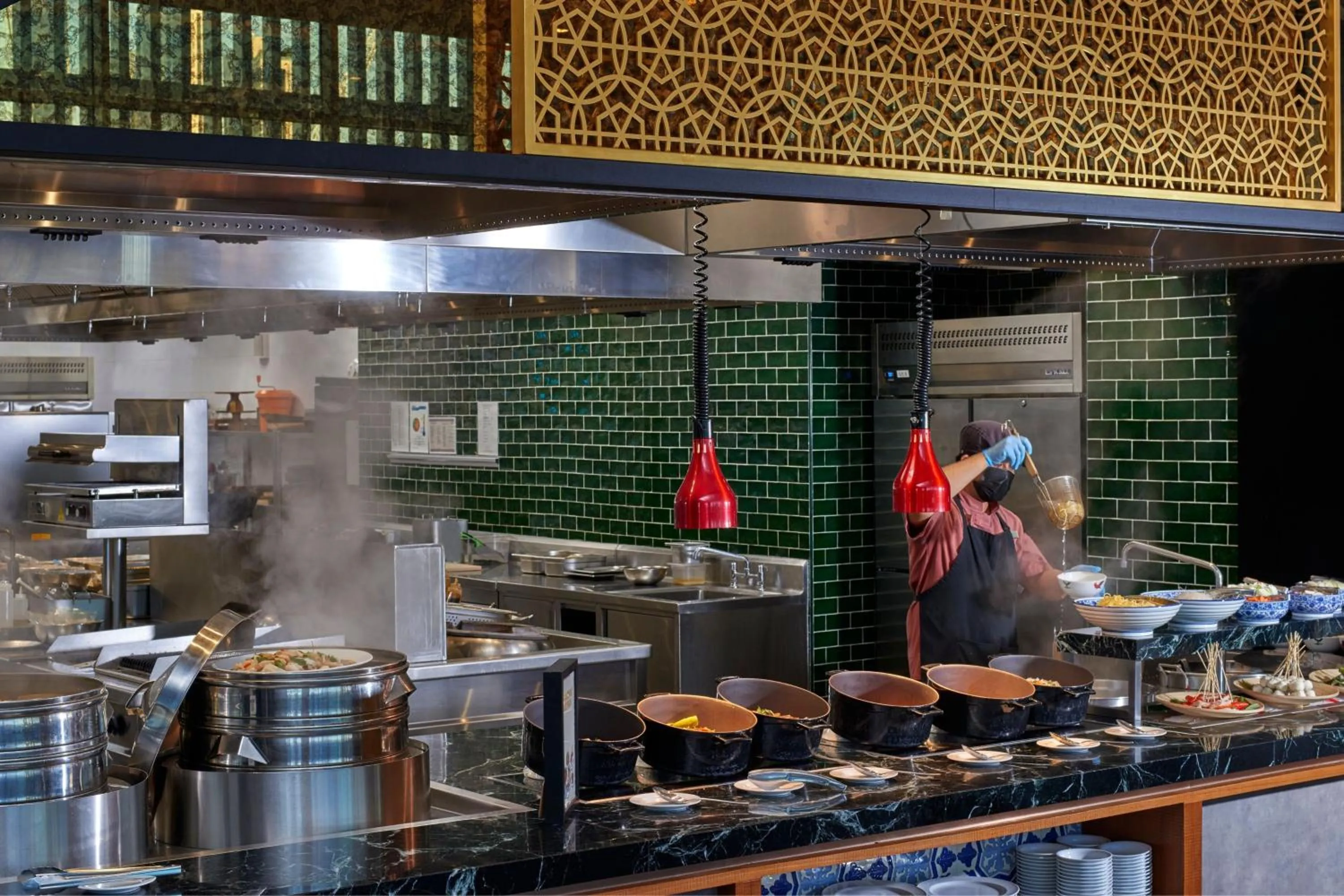 Restaurant/places to eat in Four Points by Sheraton Kuala Lumpur, Chinatown