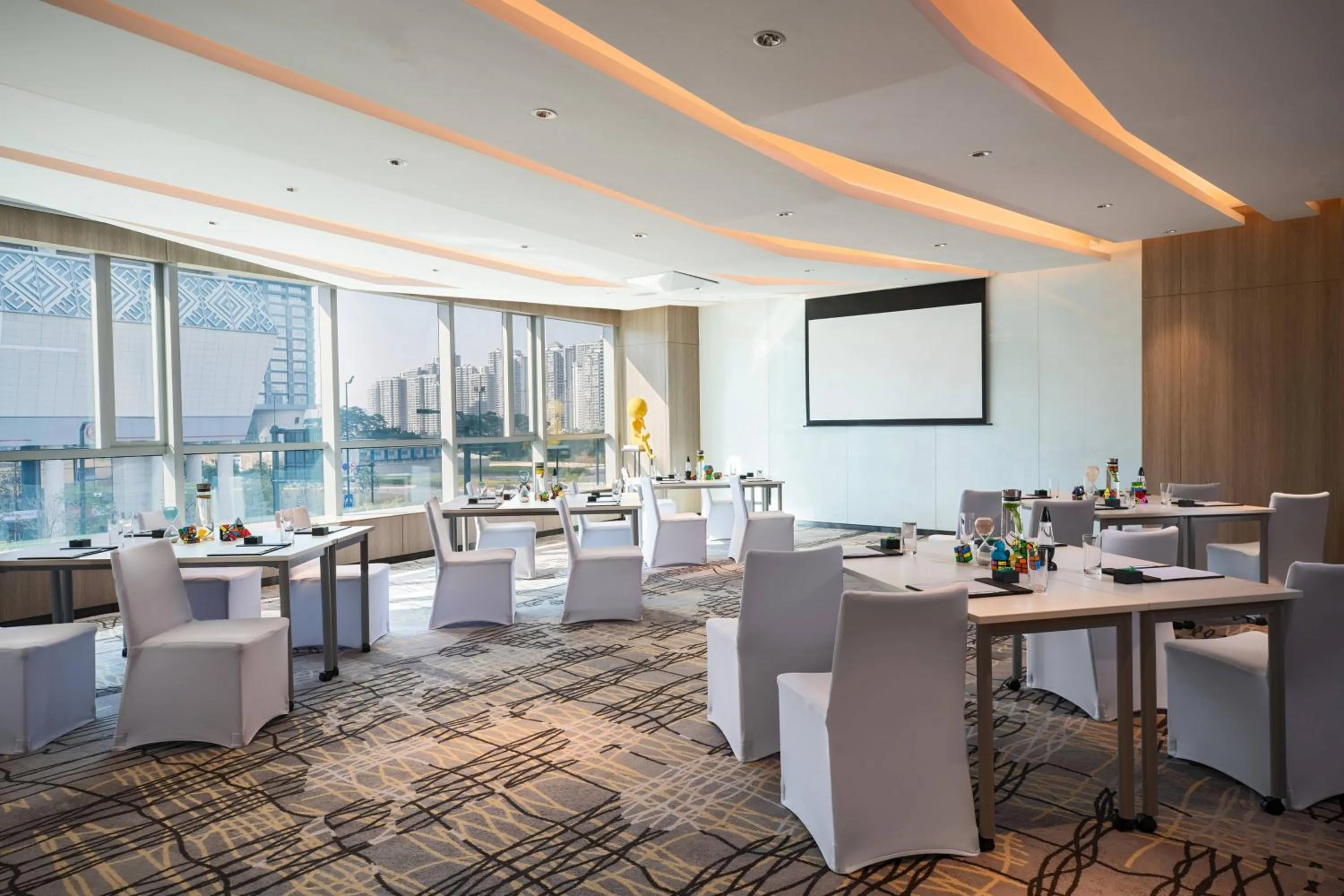 Meeting/conference room in Renaissance Nanning Hotel