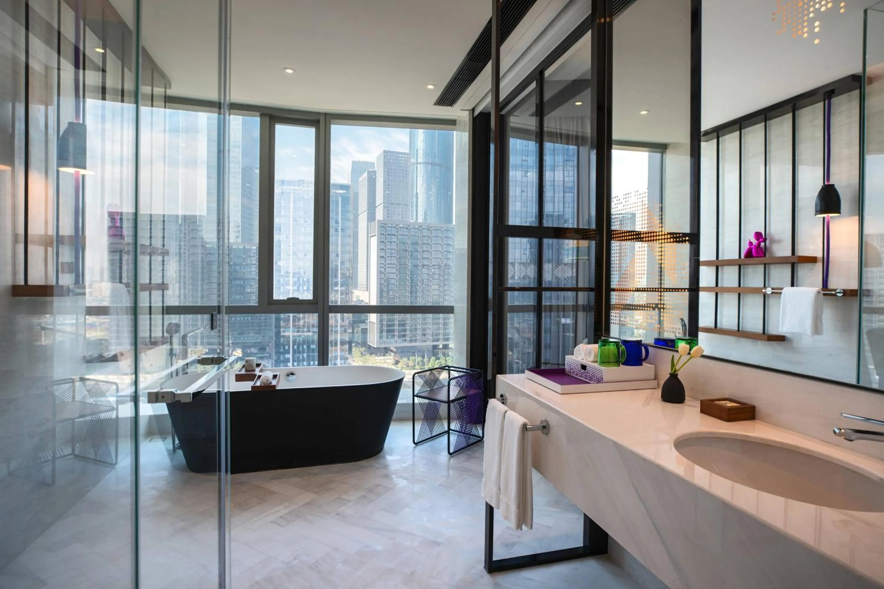 Bathroom in Renaissance Nanning Hotel