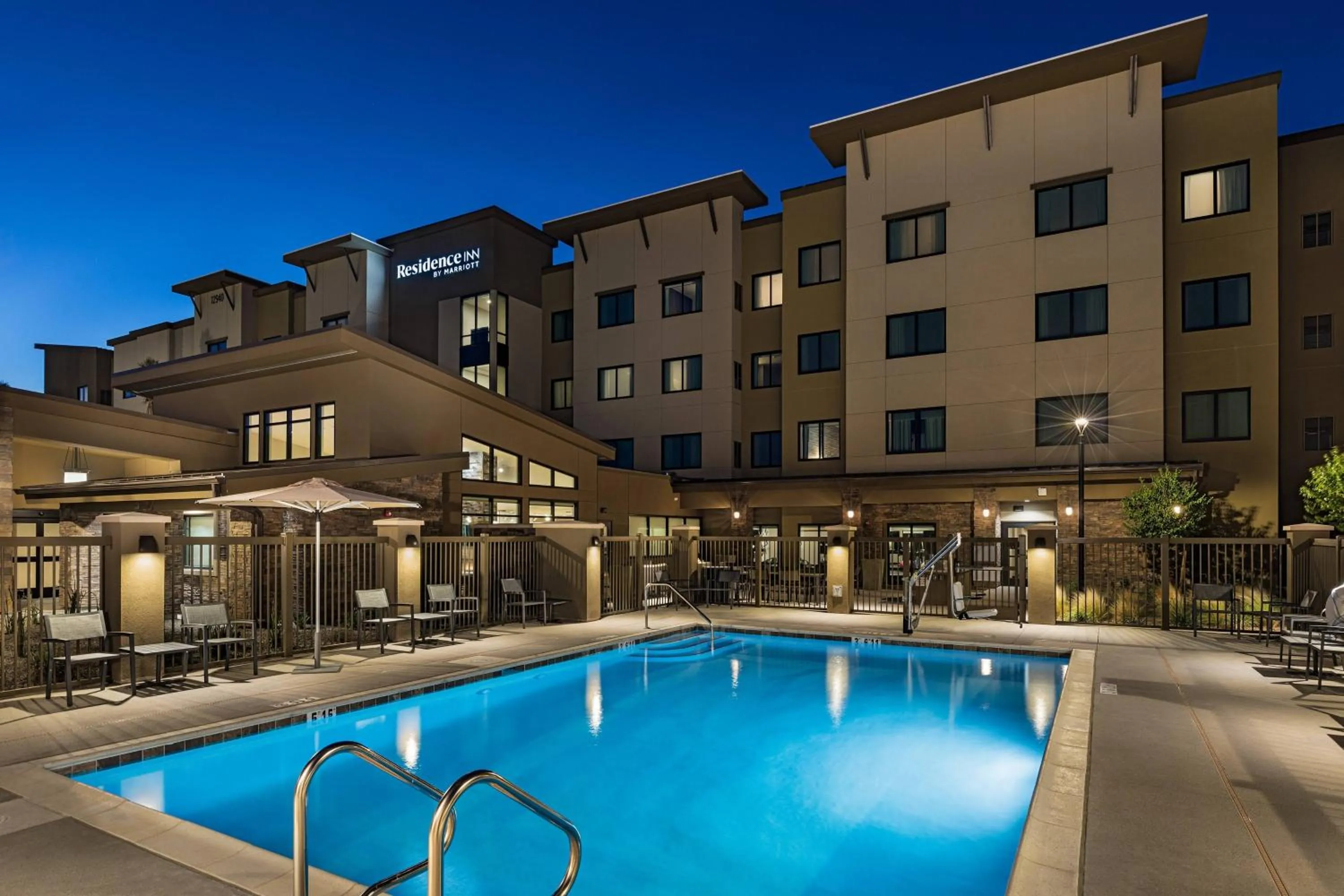 Swimming pool in Residence Inn Riverside Moreno Valley