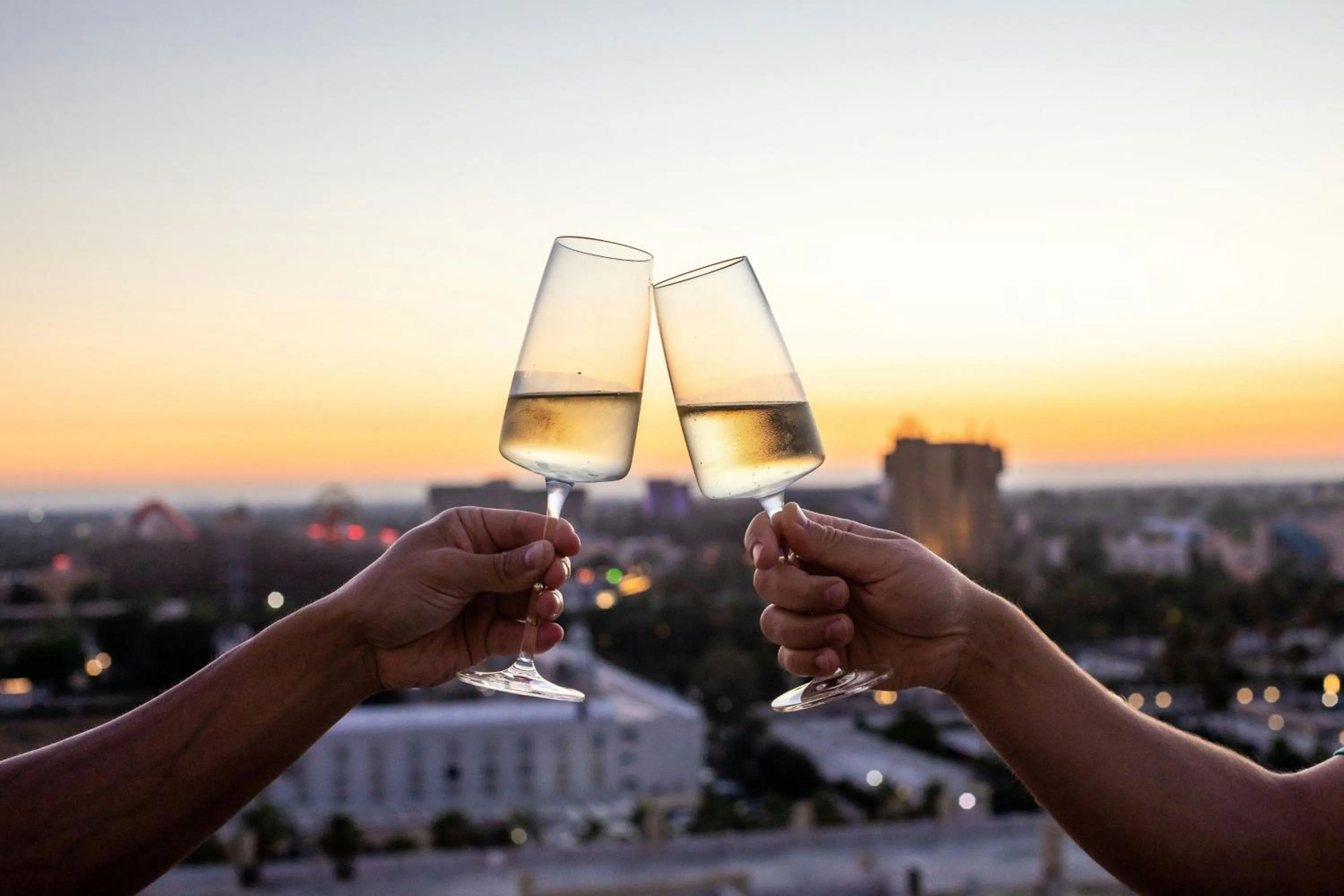 Lounge or bar in JW Marriott, Anaheim Resort