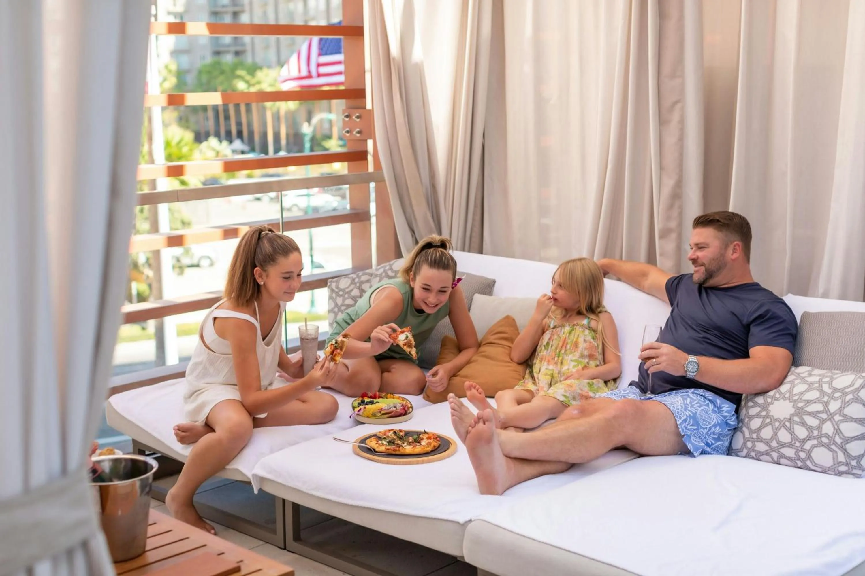 Swimming pool in JW Marriott, Anaheim Resort