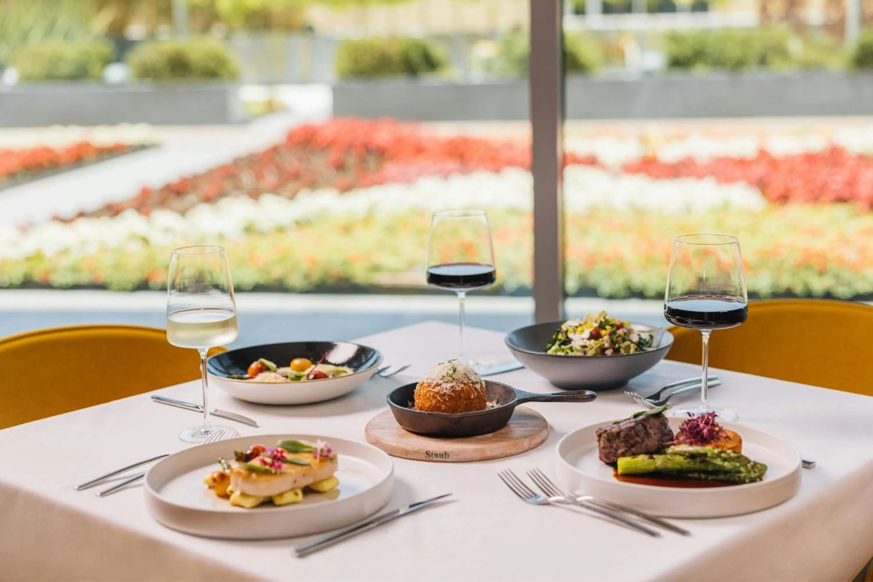 Restaurant/places to eat in JW Marriott, Anaheim Resort