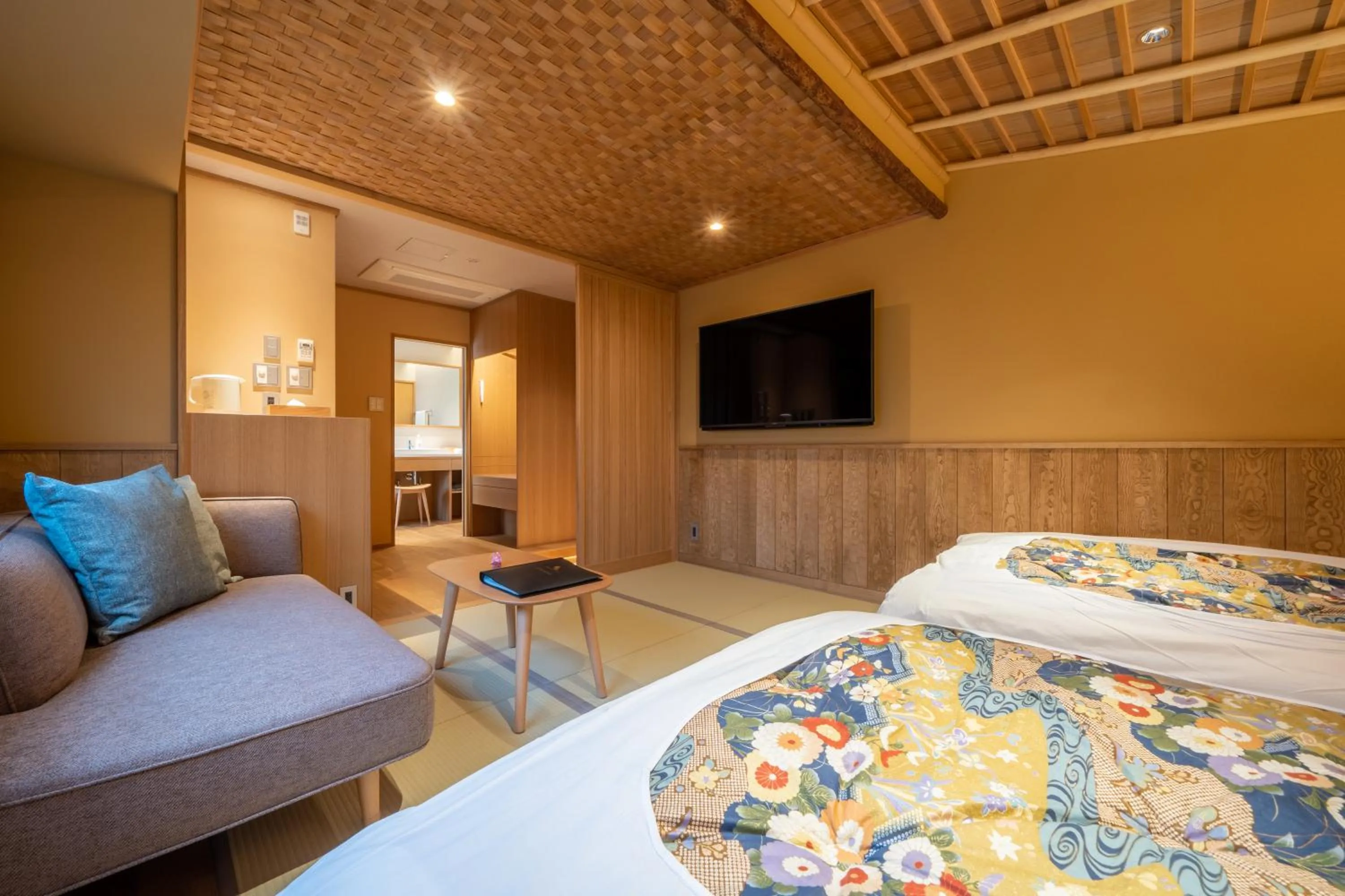 Photo of the whole room, Bed in Nishiyama Ryokan - Established in 1953