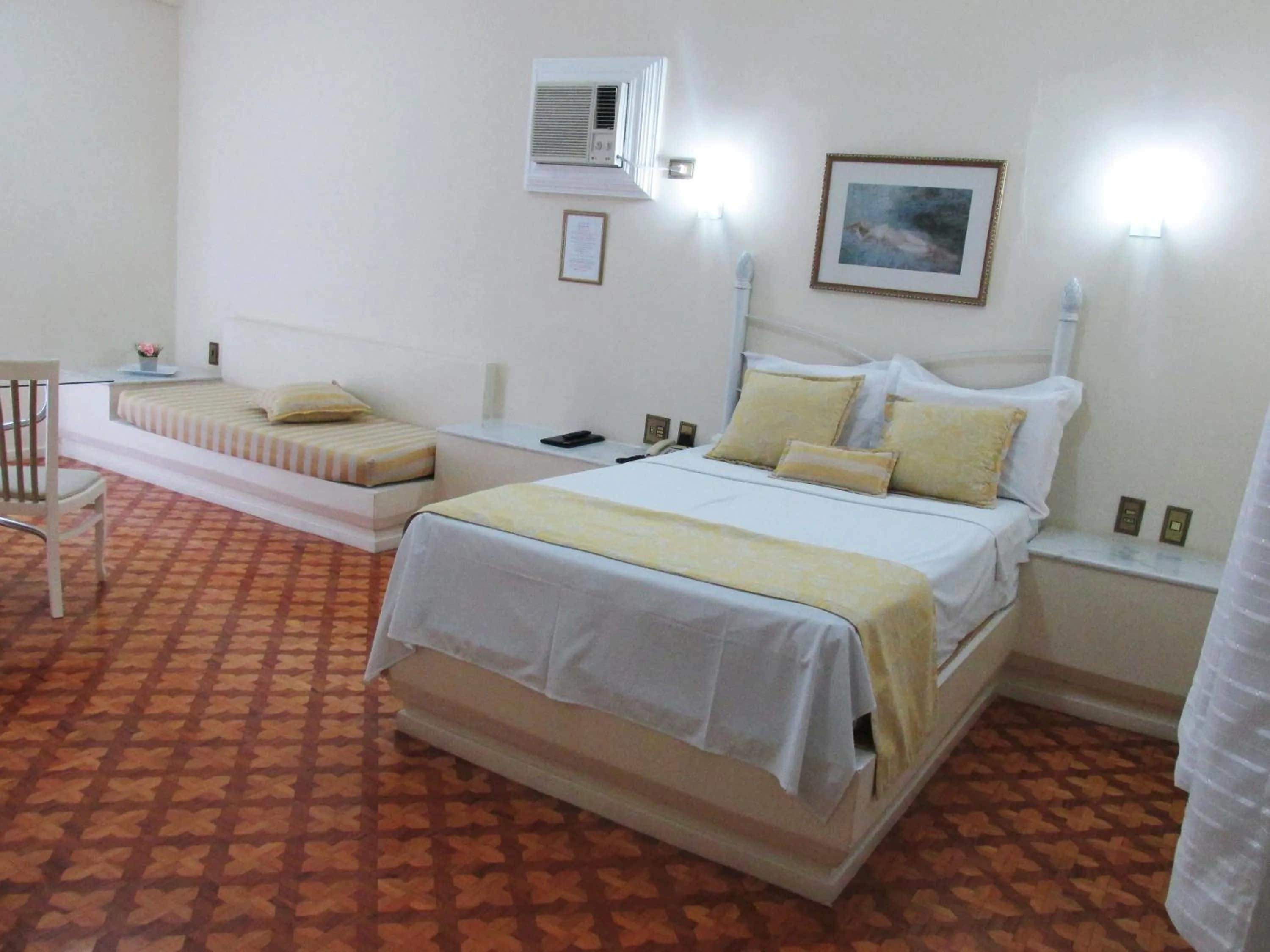 Bedroom, Bed in Grand Ville Hotel