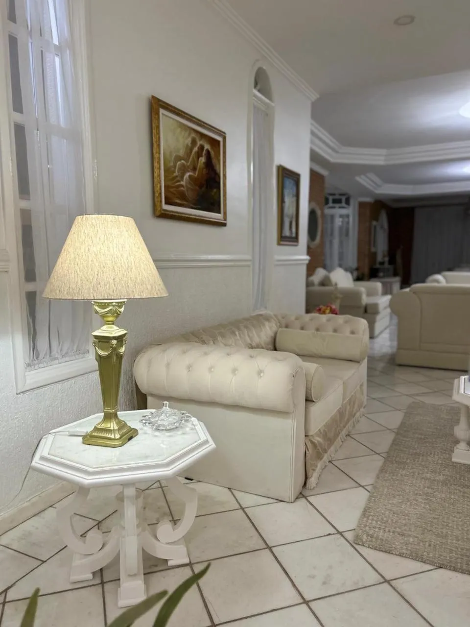 Living room in Grand Ville Hotel