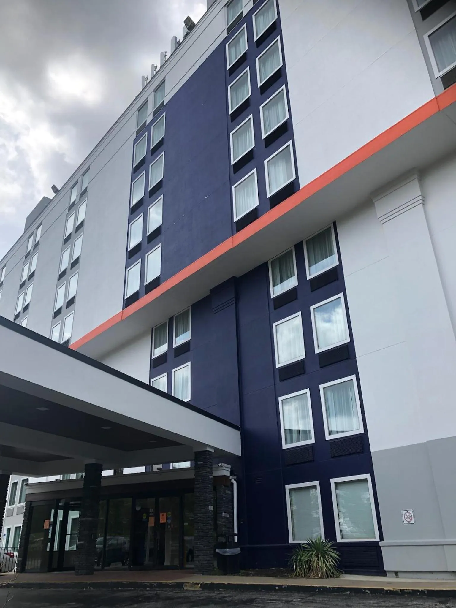 Property building in Comfort Inn & Suites Alexandria West