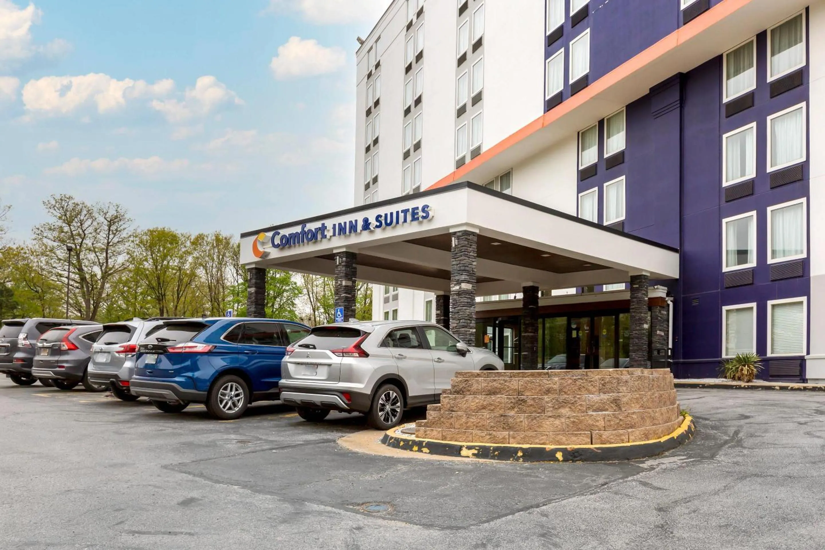 Property building in Comfort Inn & Suites Alexandria West