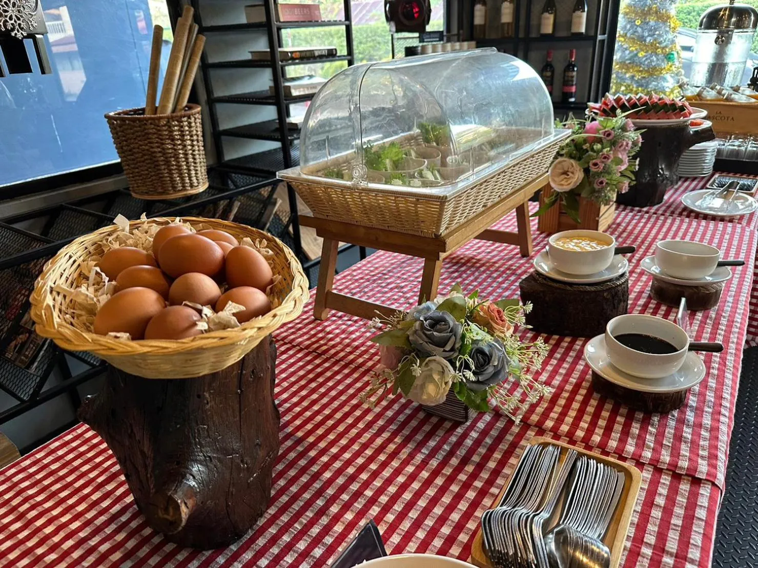 Food and drinks in The Terminal Khon Kaen Hotel