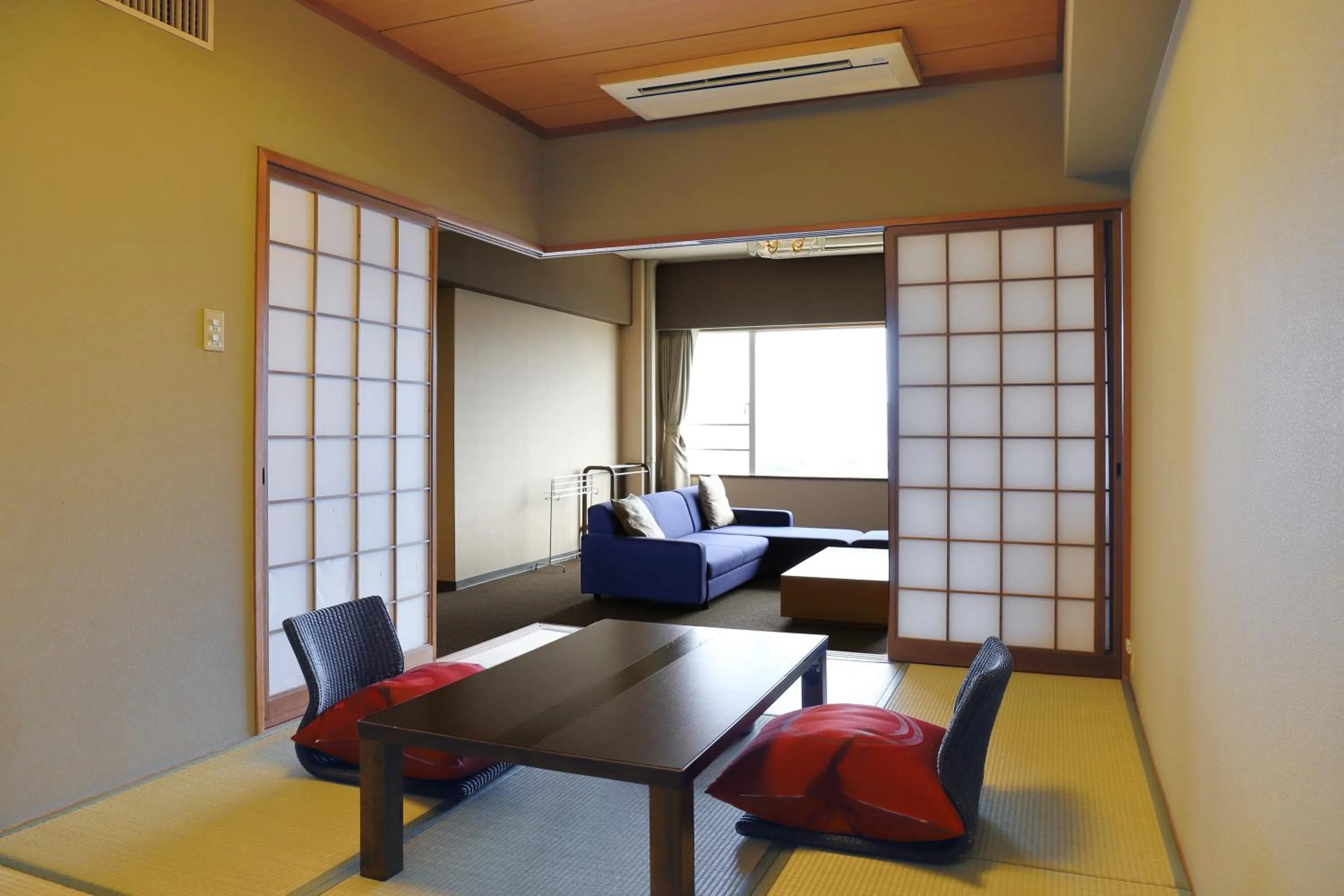 Photo of the whole room in Ooedo Onsen Monogatari Nagasaki Hotel Seifu