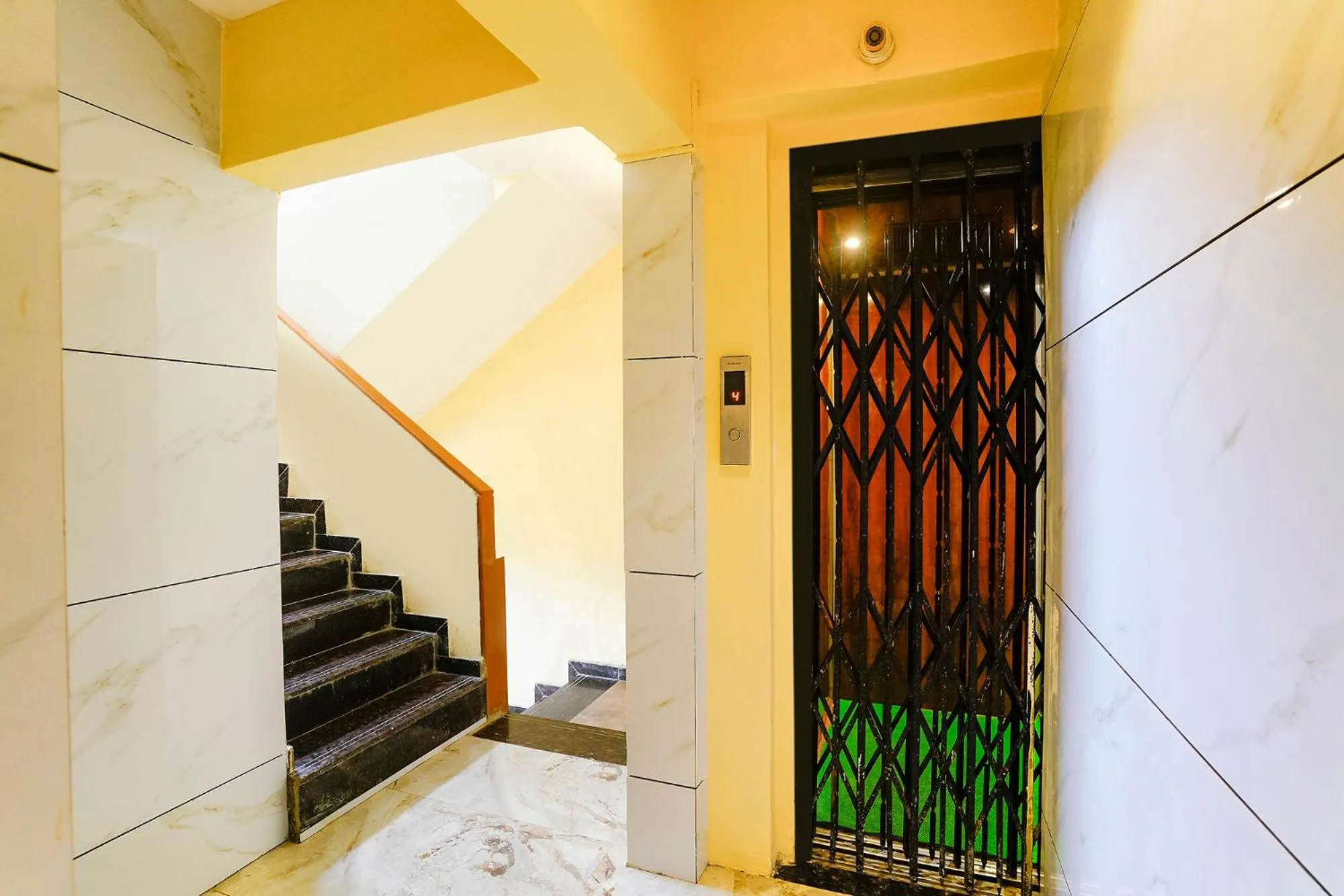 elevator in FabHotel Ratna Mahal