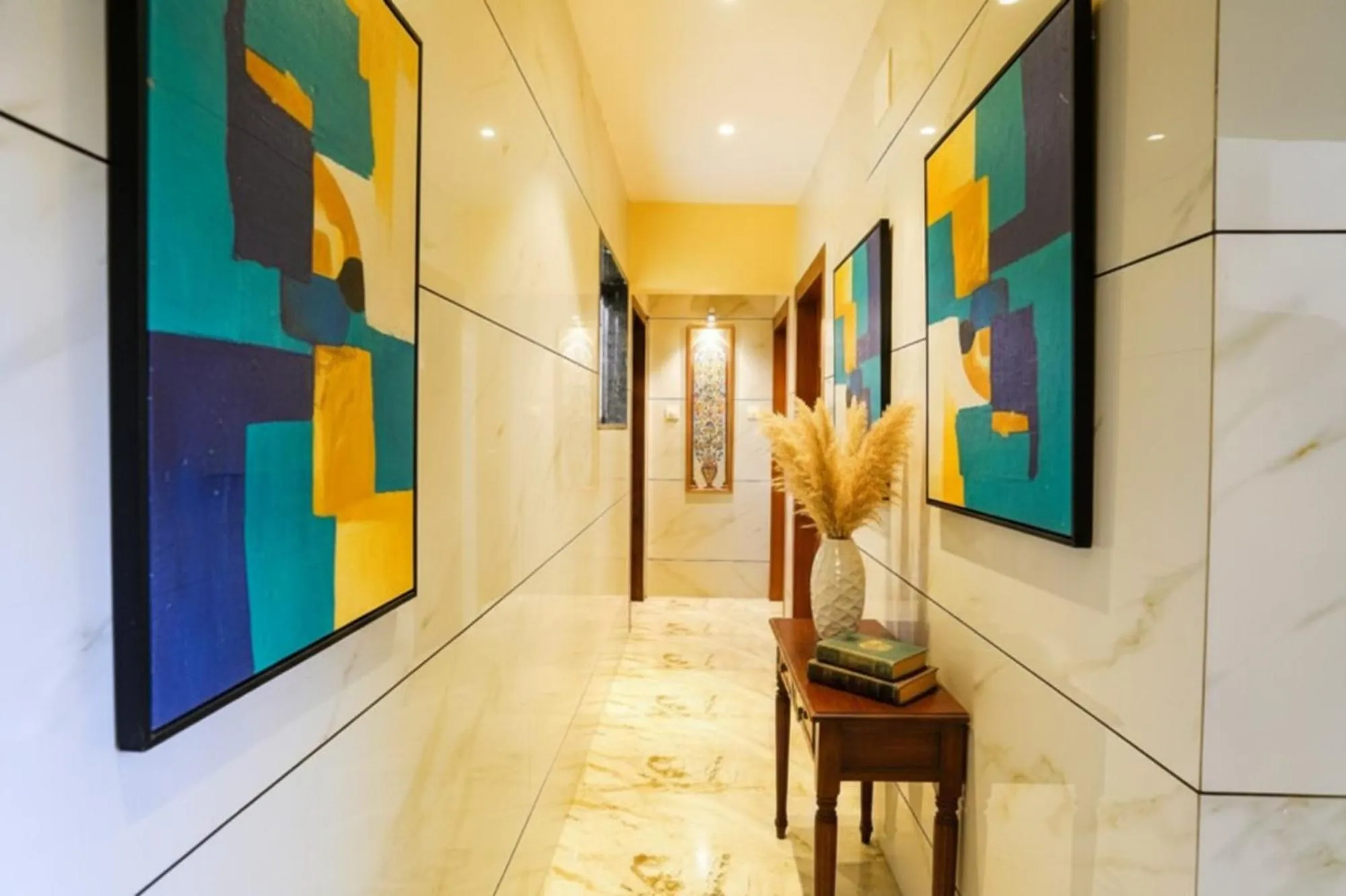 Lobby or reception in FabHotel Ratna Mahal