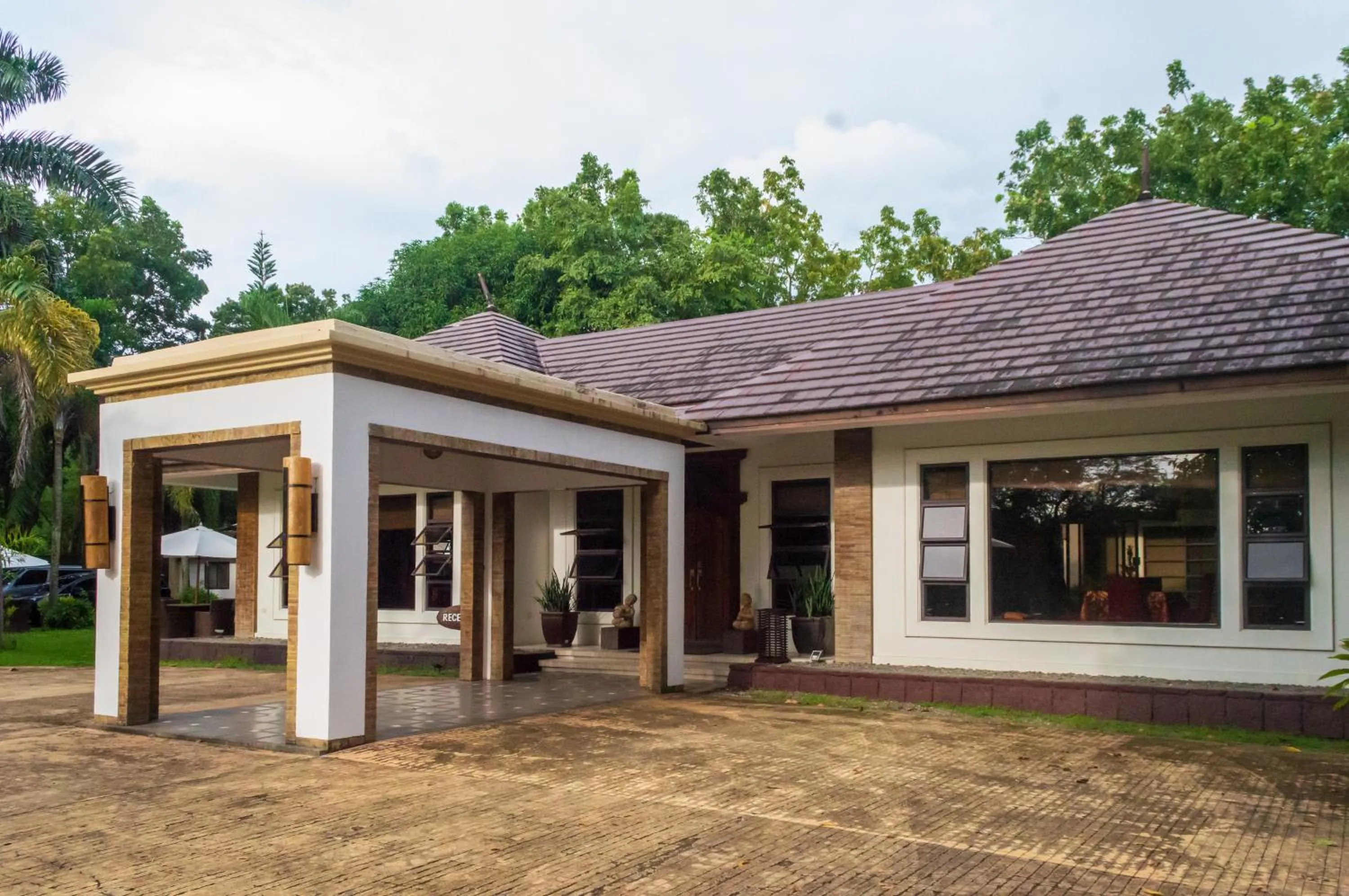 Property building in Sheridan Boutique Resort Iloilo