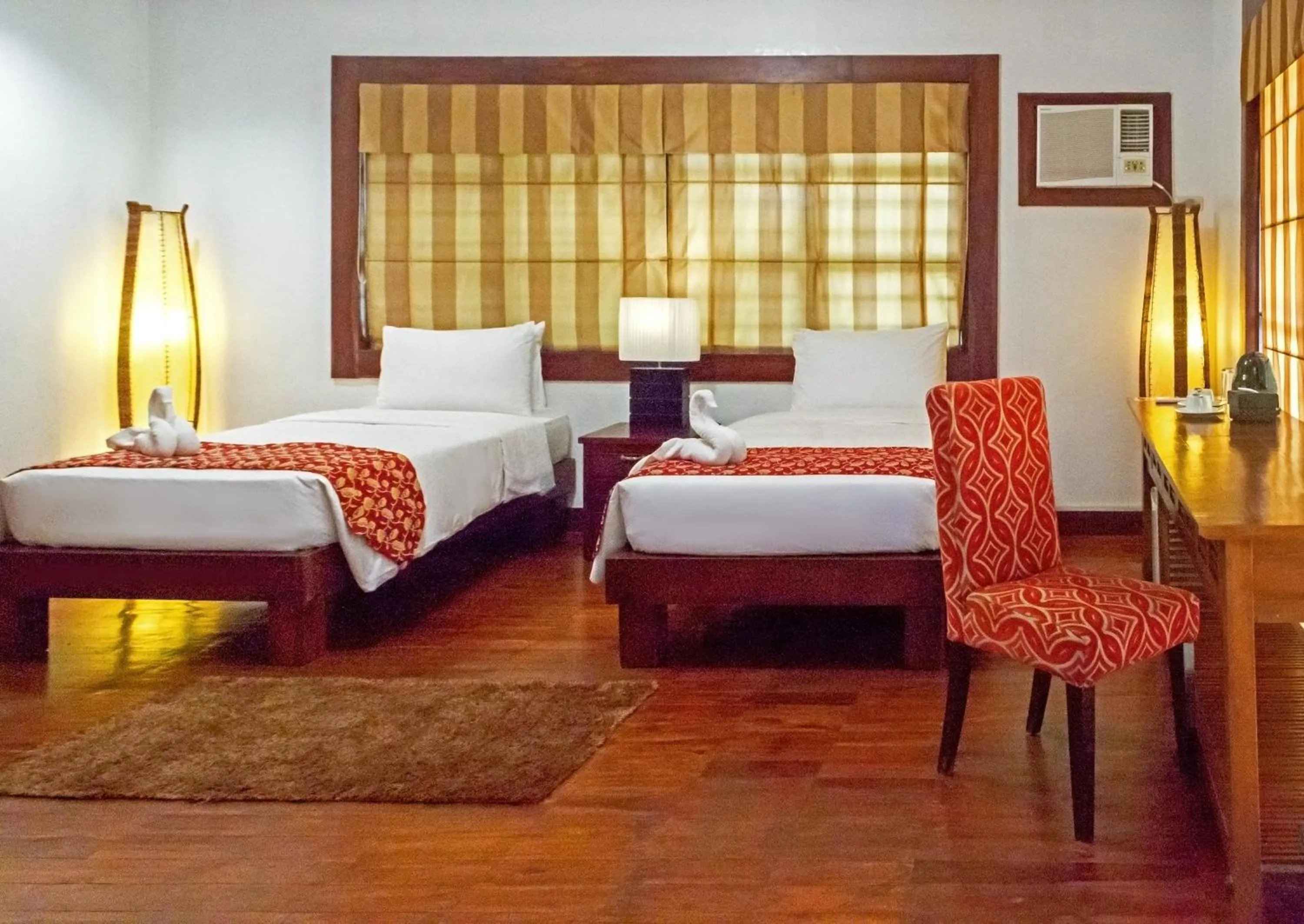 Bedroom, Bed in Sheridan Boutique Resort Iloilo