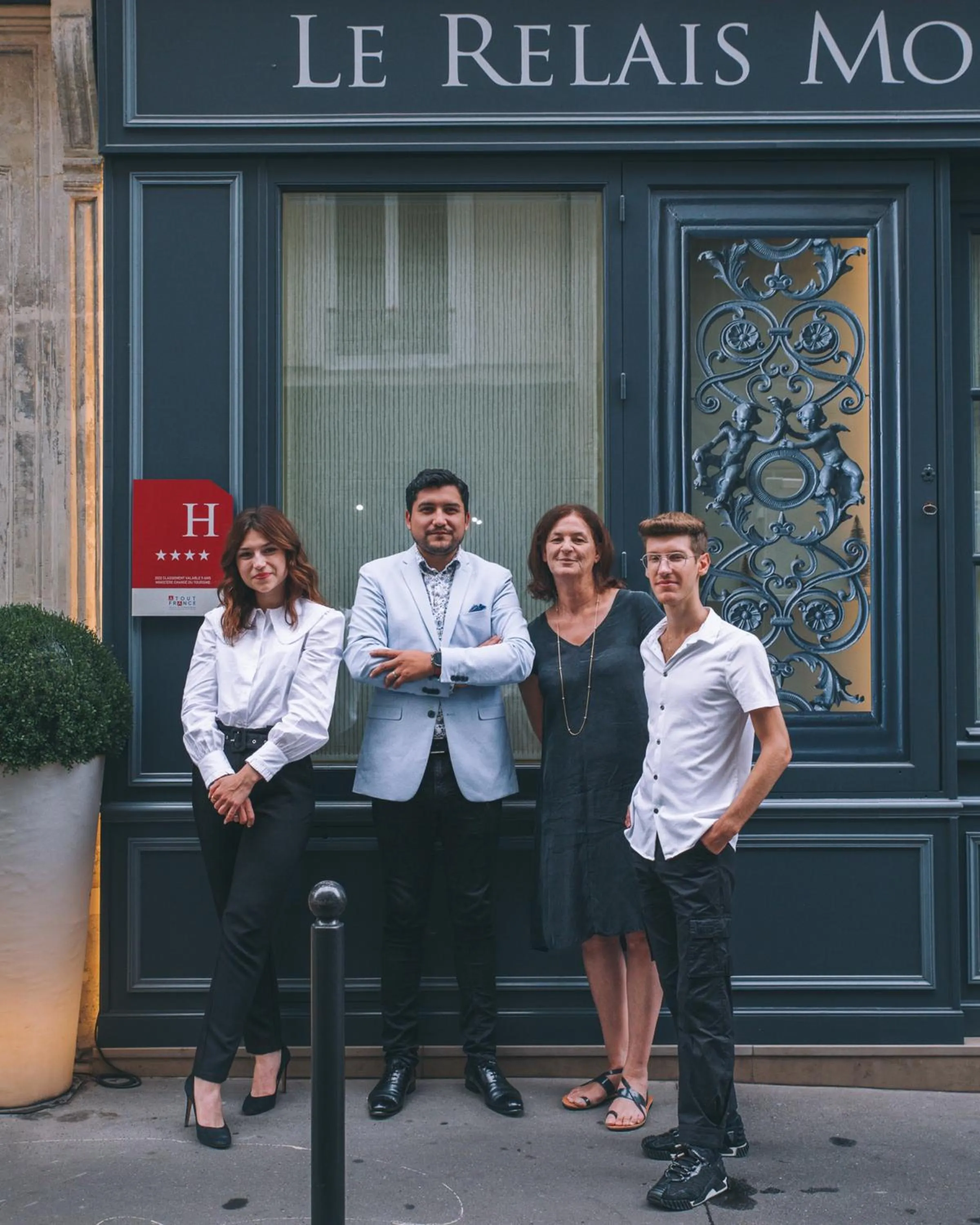 Staff in Le Relais Montmartre