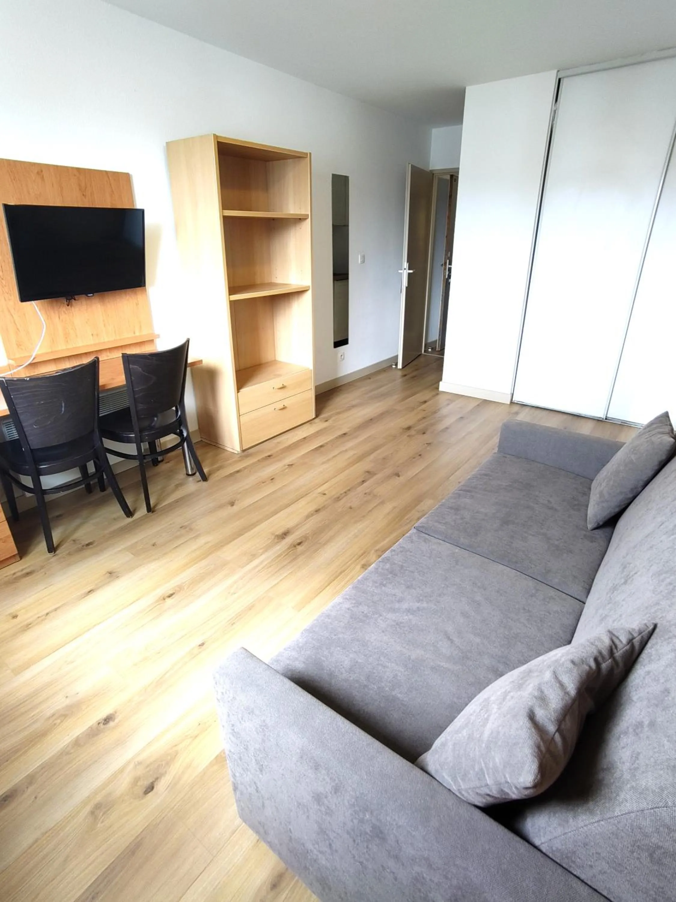 Living room in Séjours & Affaires Grenoble Marie Curie