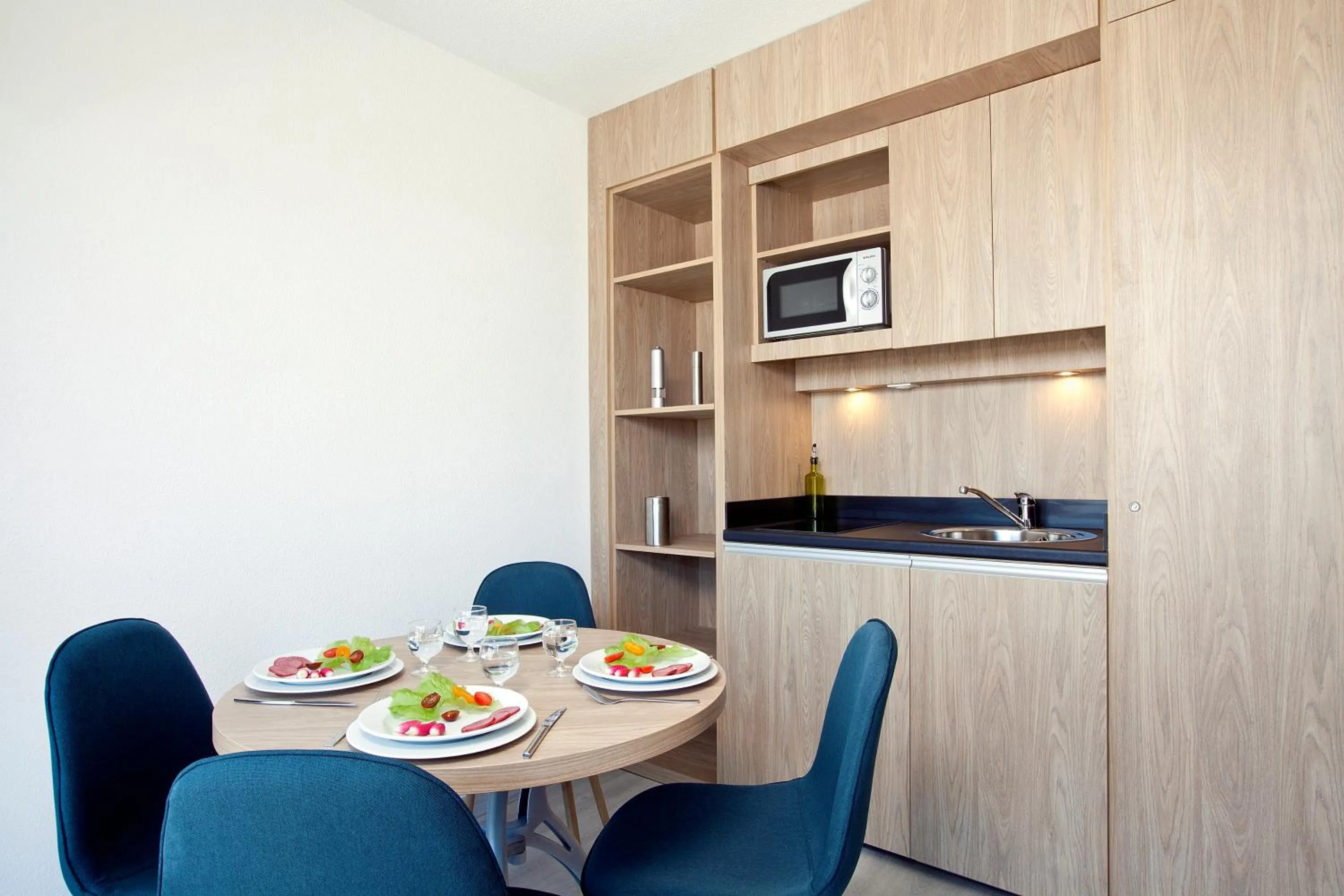 Kitchen or kitchenette in Residhome Lyon Gerland