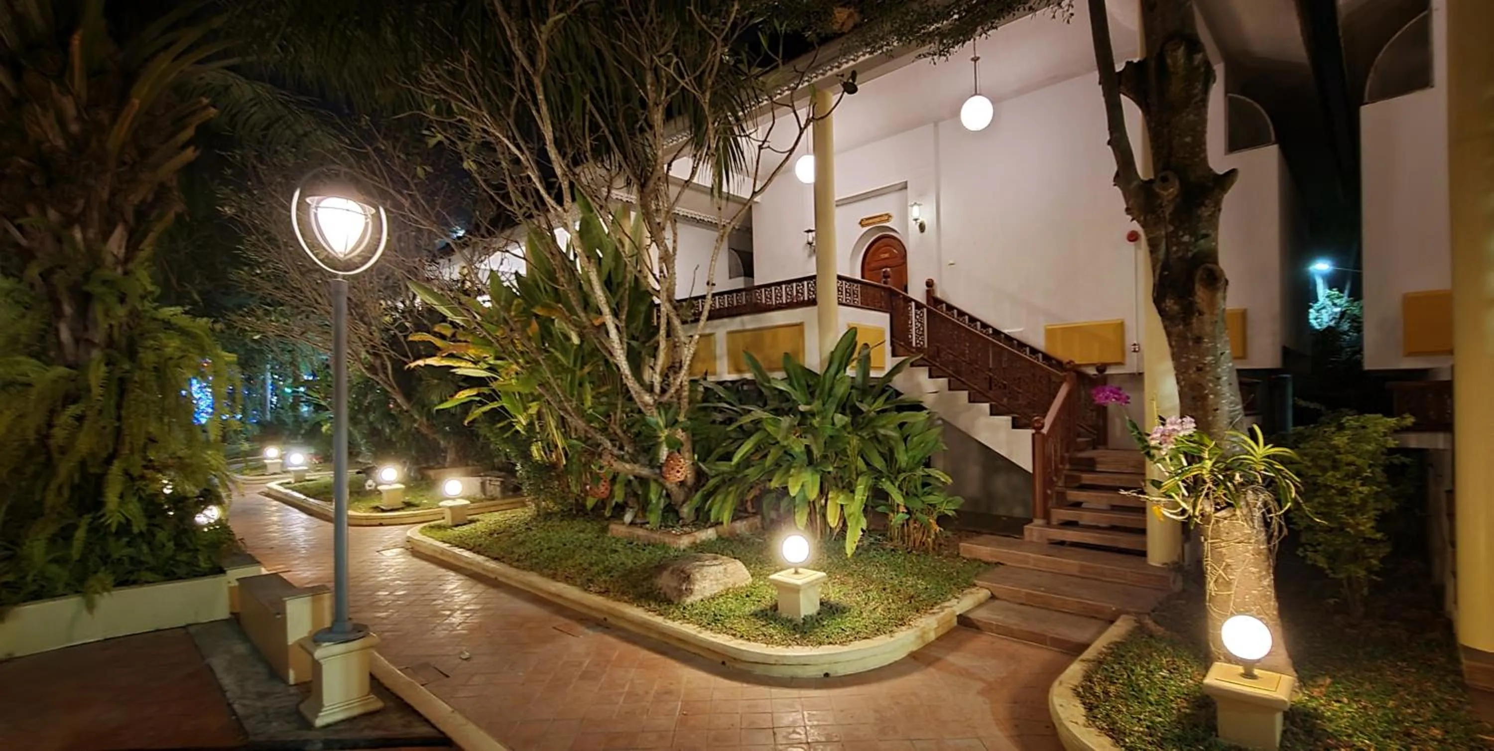 Phu Pha Phung Resort