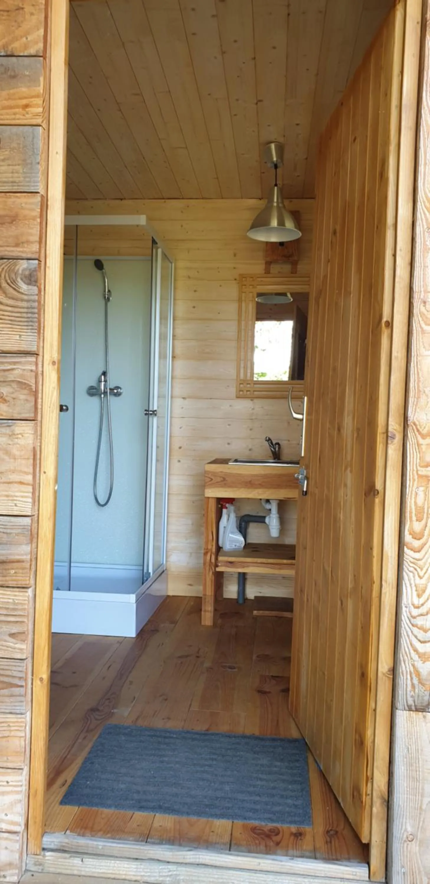 Shower in Chambres d'Hôtes Le Plessis à Broye