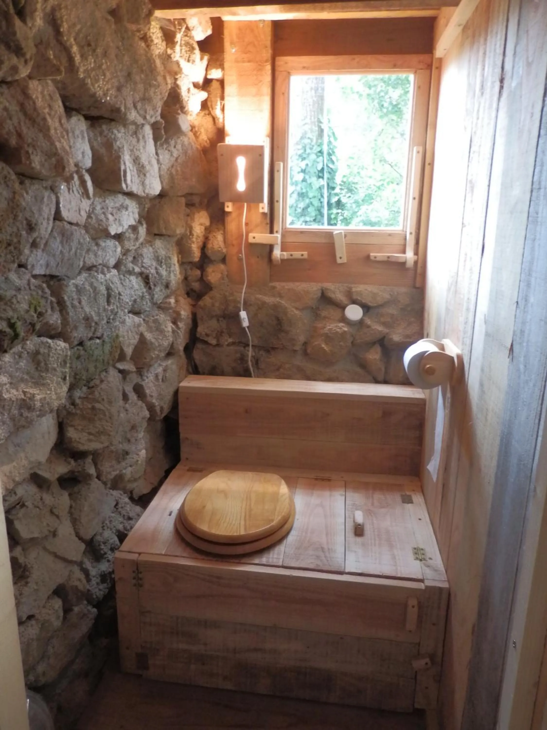 Toilet in Chambres d'Hôtes Le Plessis à Broye