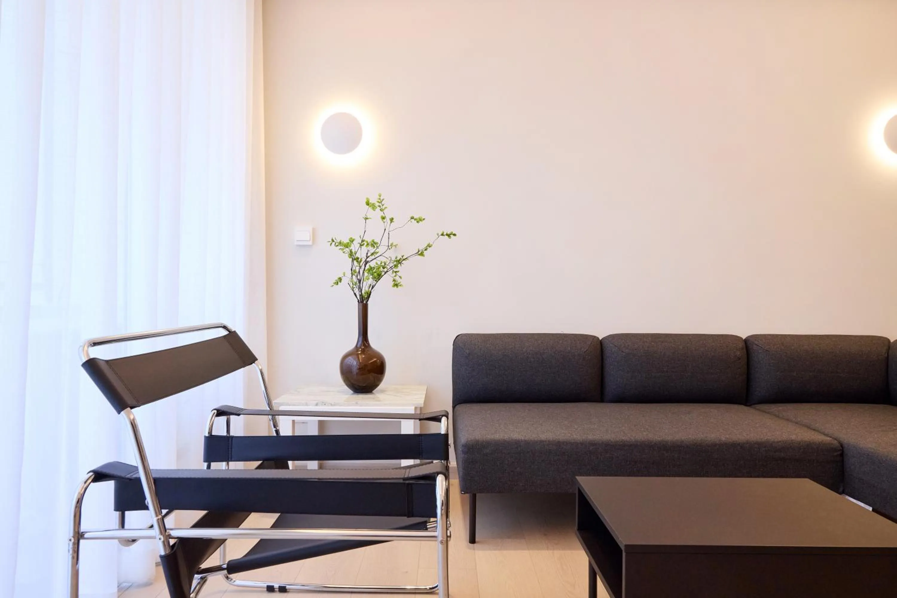 Photo of the whole room in Theme Boutique Hotel Bangkok