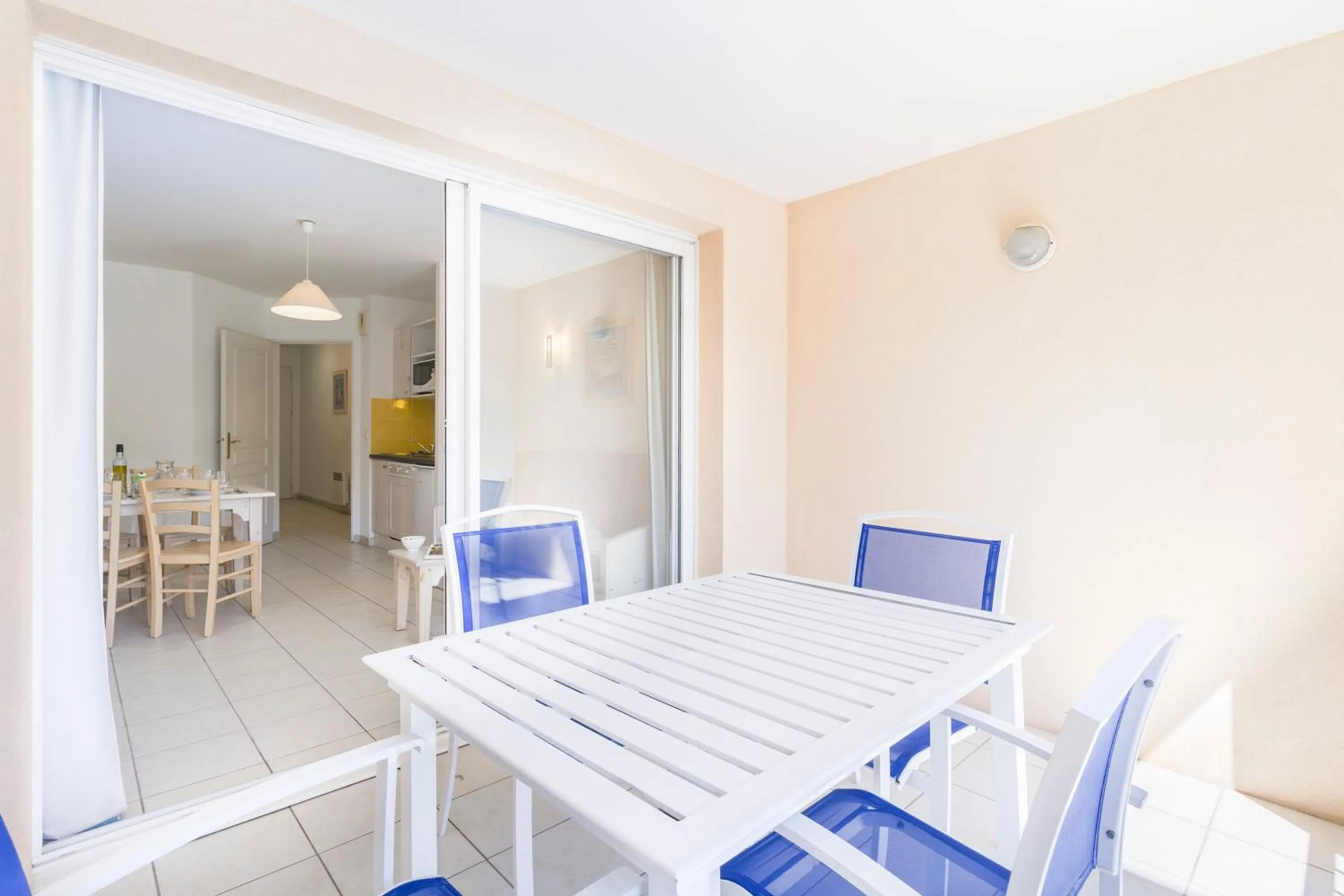 Patio in Garden & City Six-Fours-les-Plages