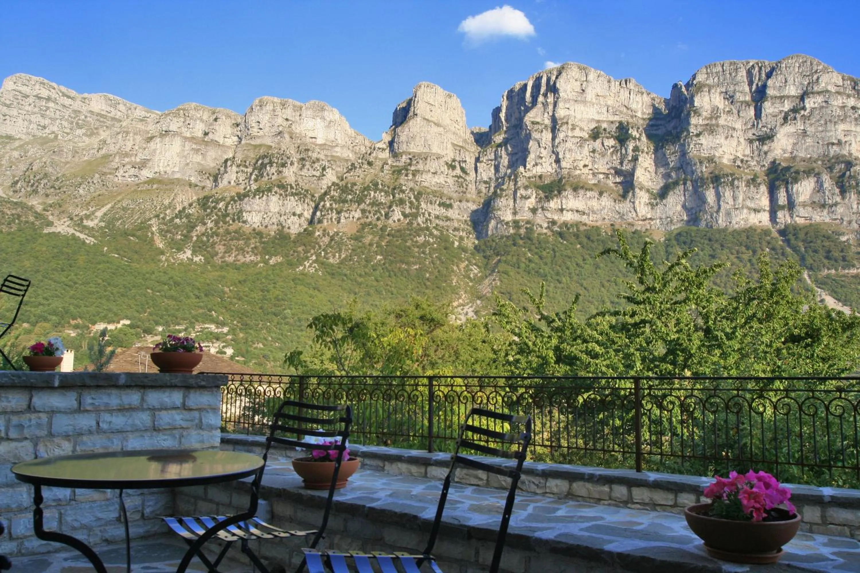 Mountain view in Arkefthos Mountain Hotel