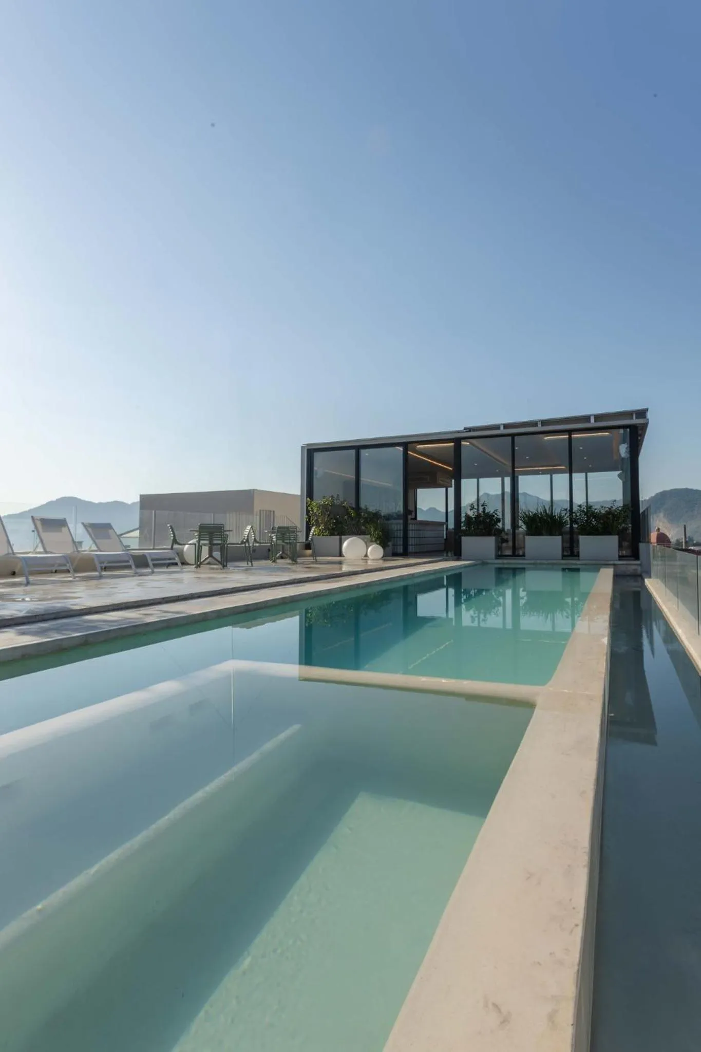 Swimming pool in Gamma Orizaba Grand Hotel de France