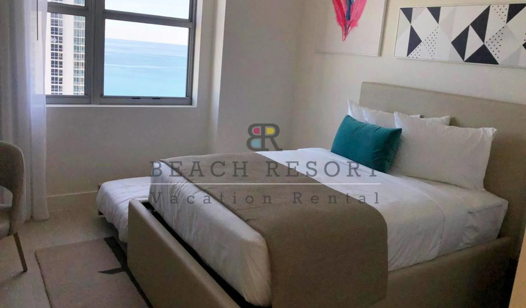 Bed in HYDE Beach House Apartments