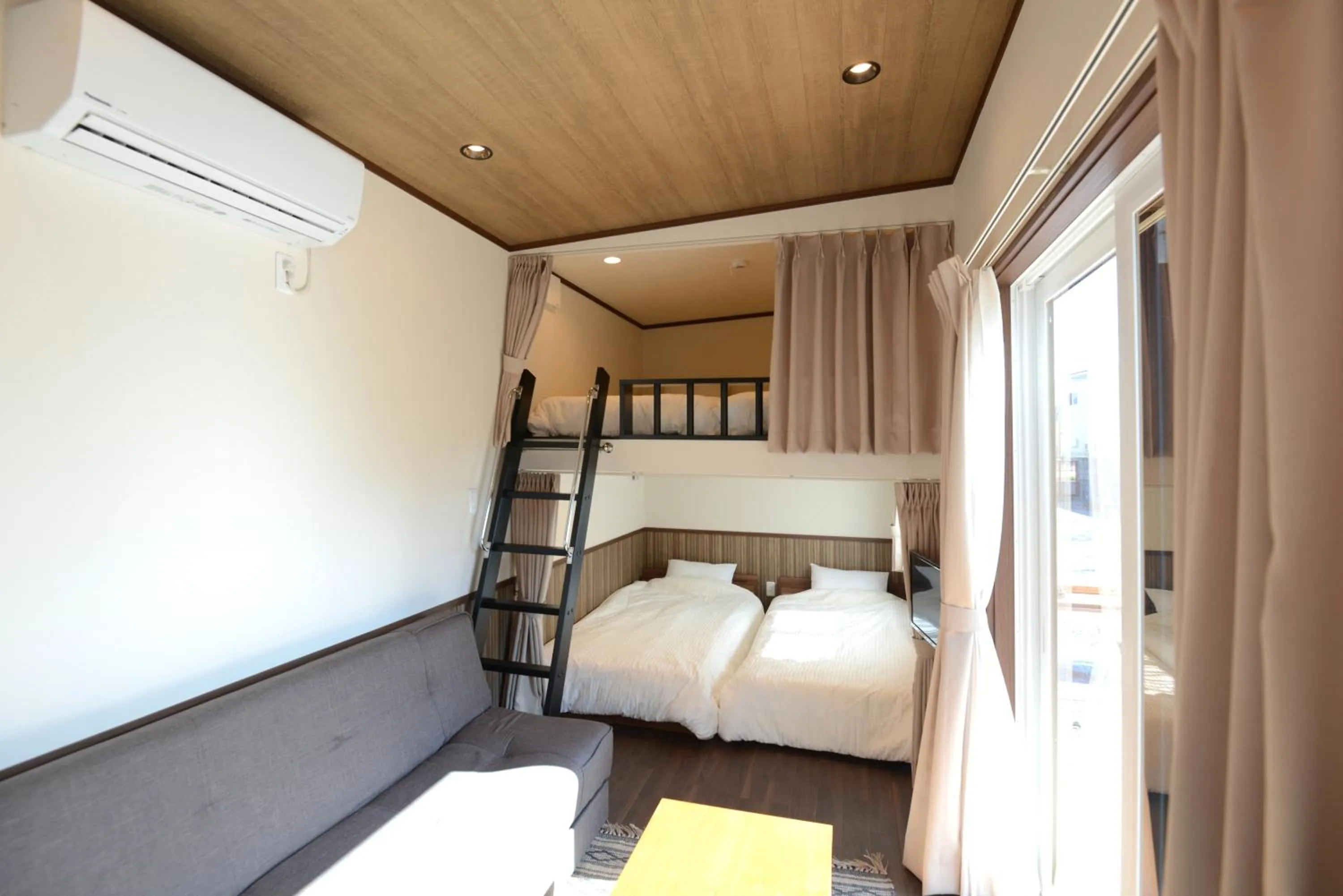 Photo of the whole room, Bed in Mt Fuji Glamping TOURIST VILLA Kawaguchiko