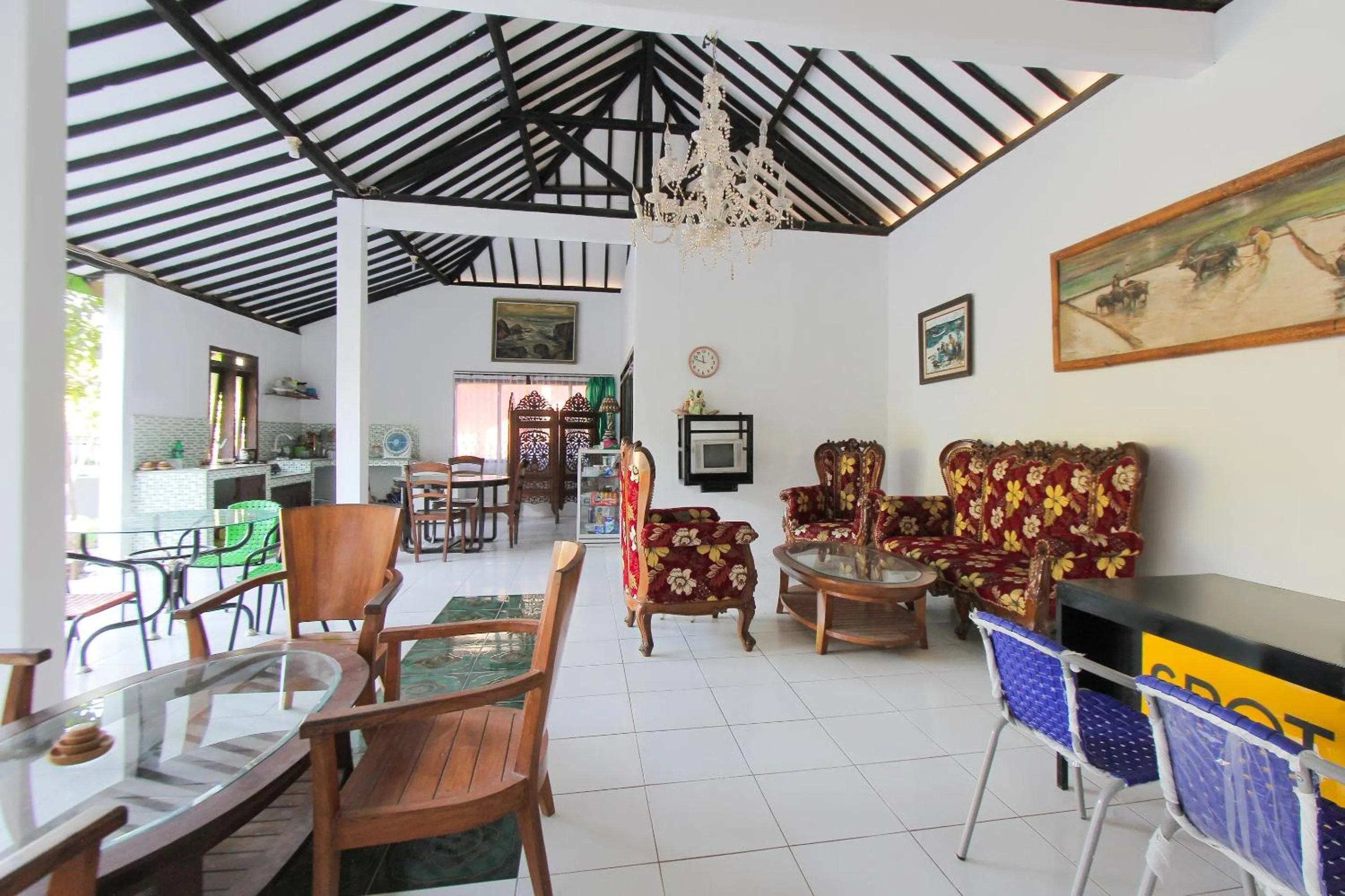 Lobby or reception in Hotel O Zam Zam Family Syariah